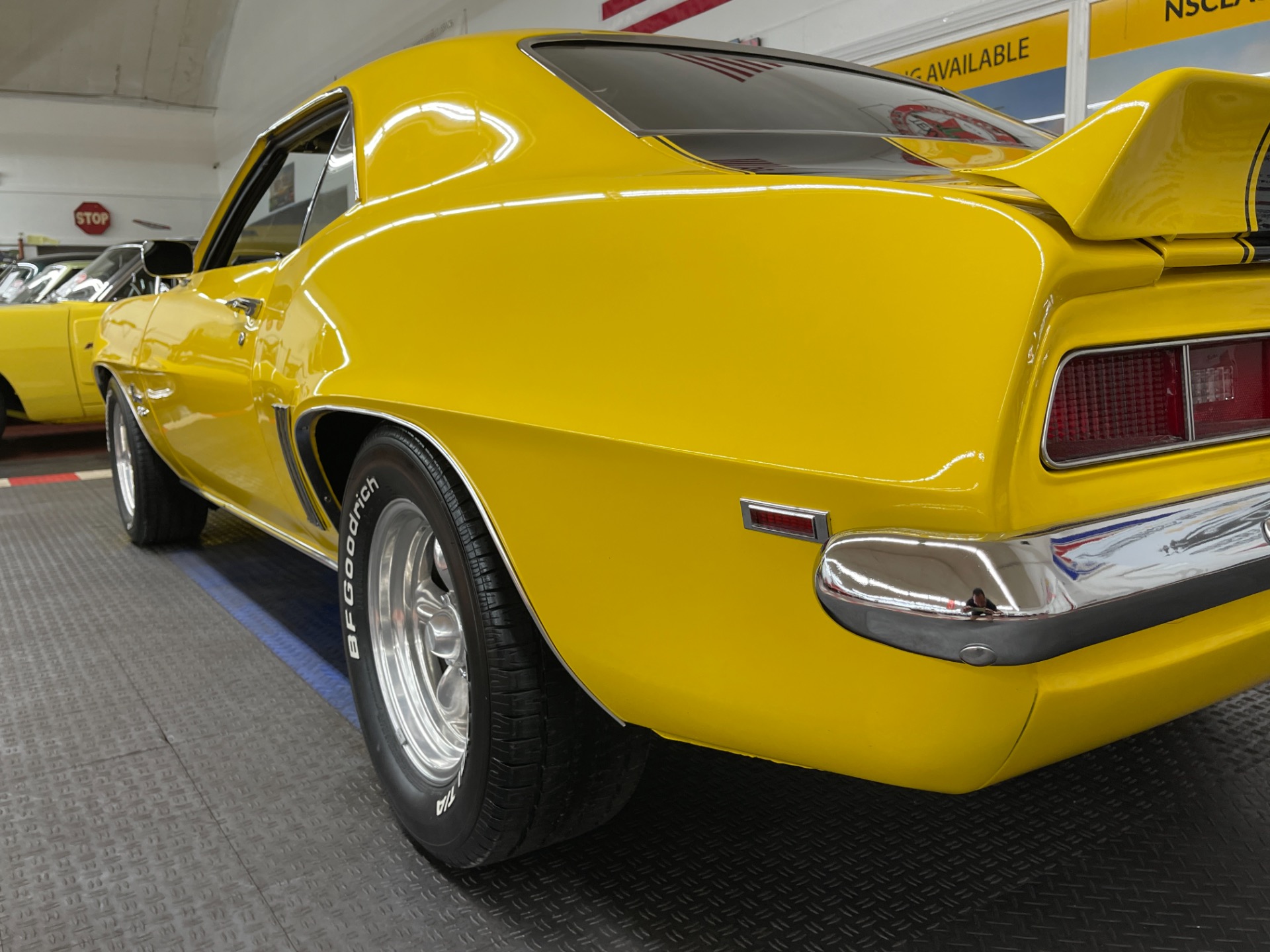 Used 1969 Chevrolet Camaro - DAYTONA YELLOW - X11 TRIM GROUP - VERY CLEAN - SEE VIDEO | Mundelein, IL