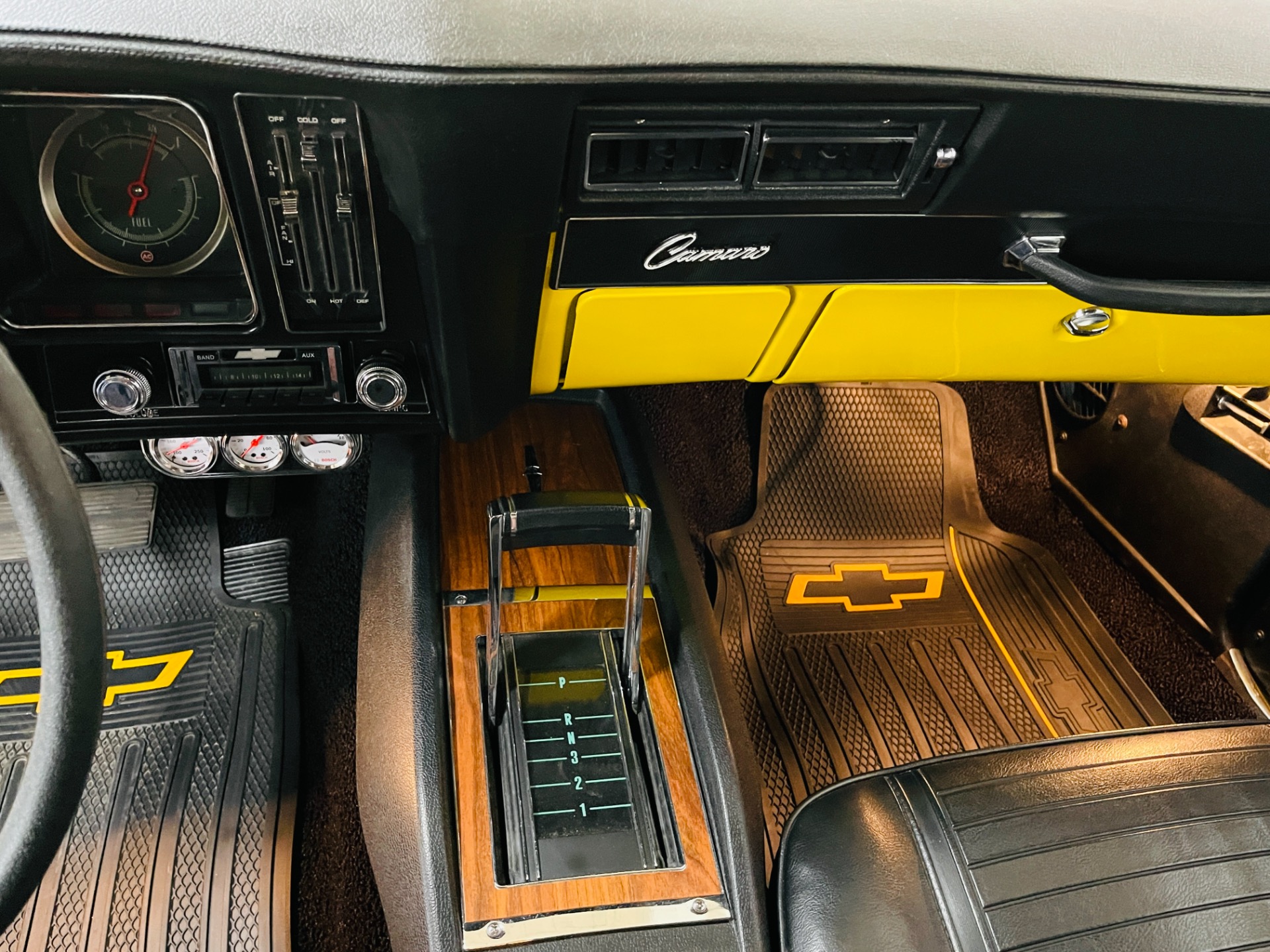 Used 1969 Chevrolet Camaro - DAYTONA YELLOW - X11 TRIM GROUP - VERY CLEAN - SEE VIDEO | Mundelein, IL