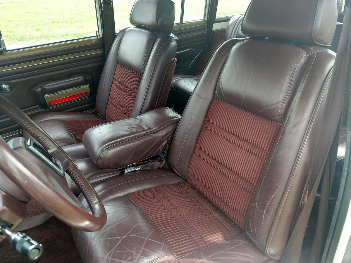 Used 1988 Jeep Grand Wagoneer -FACTORY PAINT- 360 NUMBERS MATCHING- | Mundelein, IL