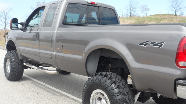 Ford F250 8 Foot Bed For Sale >> 2003 Ford F250 Lariet XLT-SUPER DUTY LIFTED-sold by owner ... Ford F250 8 Foot Bed For Sale >> 2003 Ford F250 Lariet XLT-SUPER DUTY LIFTED-sold by owner ...