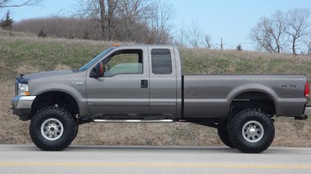 Used 2003 Ford F250 Lariet XLT-SUPER DUTY LIFTED-sold by owner | Mundelein, IL