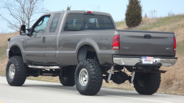 Used 2003 Ford F250 Lariet XLT-SUPER DUTY LIFTED-sold by owner | Mundelein, IL