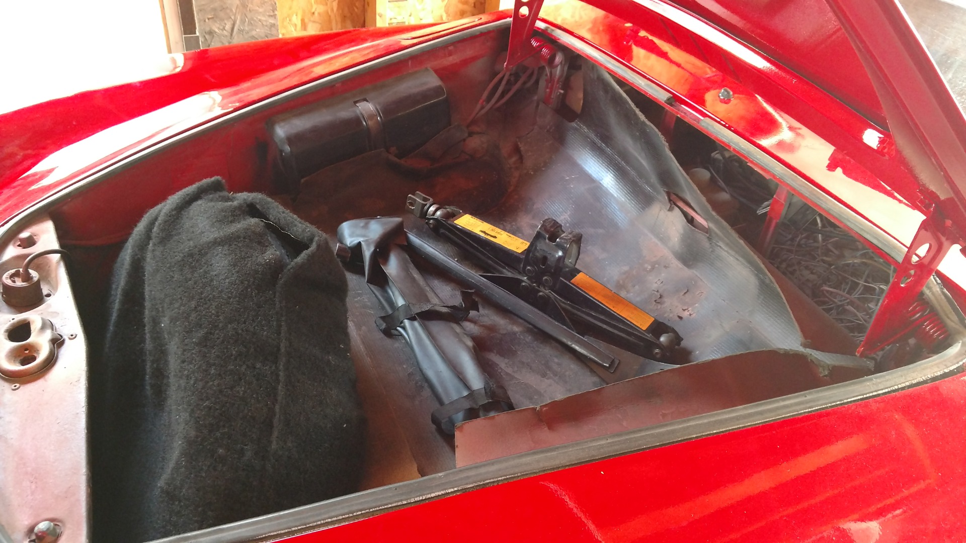Used 1971 Volkswagen Karmann Ghia -FUN CONVERTIBLE FOR THE OPEN ROAD-WELL KEPT CONDITION- | Mundelein, IL