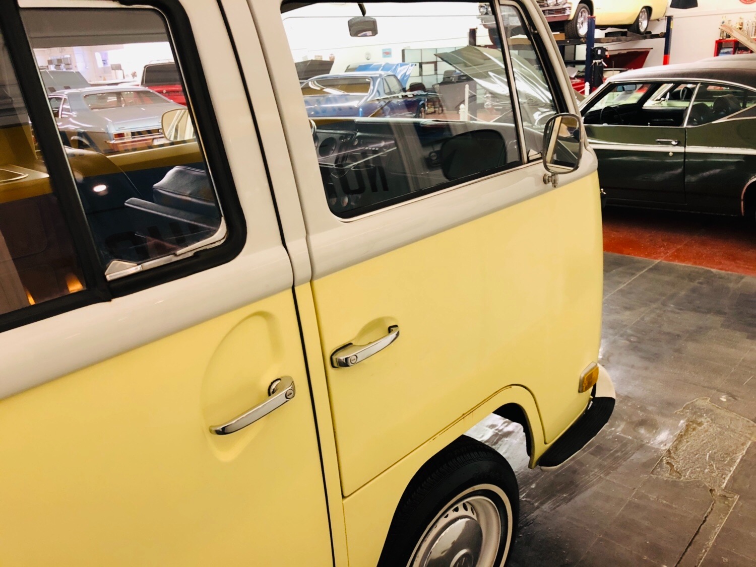 Used 1971 Volkswagen Bus -VERY RELIABLE TOURING BUS-NOW AVAILABLE-SEE VIDEO | Mundelein, IL