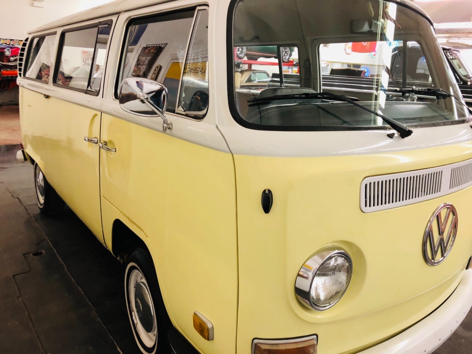Used 1971 Volkswagen Bus -VERY RELIABLE TOURING BUS-NOW AVAILABLE-SEE VIDEO | Mundelein, IL