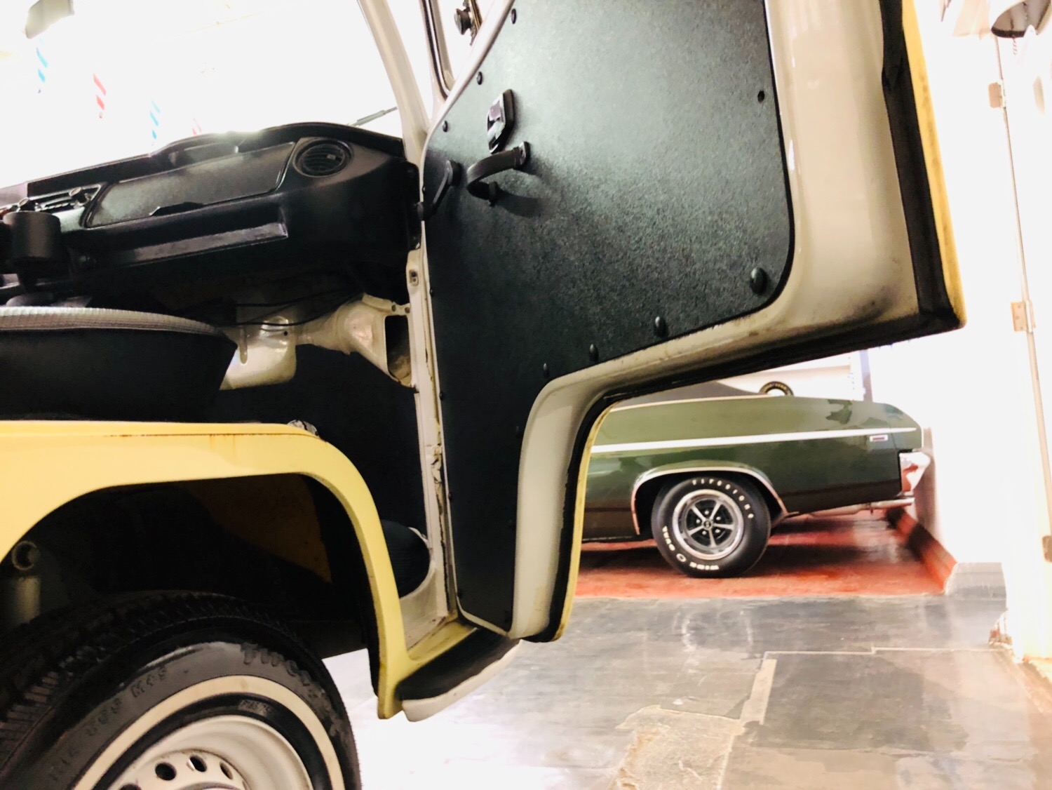 Used 1971 Volkswagen Bus -VERY RELIABLE TOURING BUS-NOW AVAILABLE-SEE VIDEO | Mundelein, IL