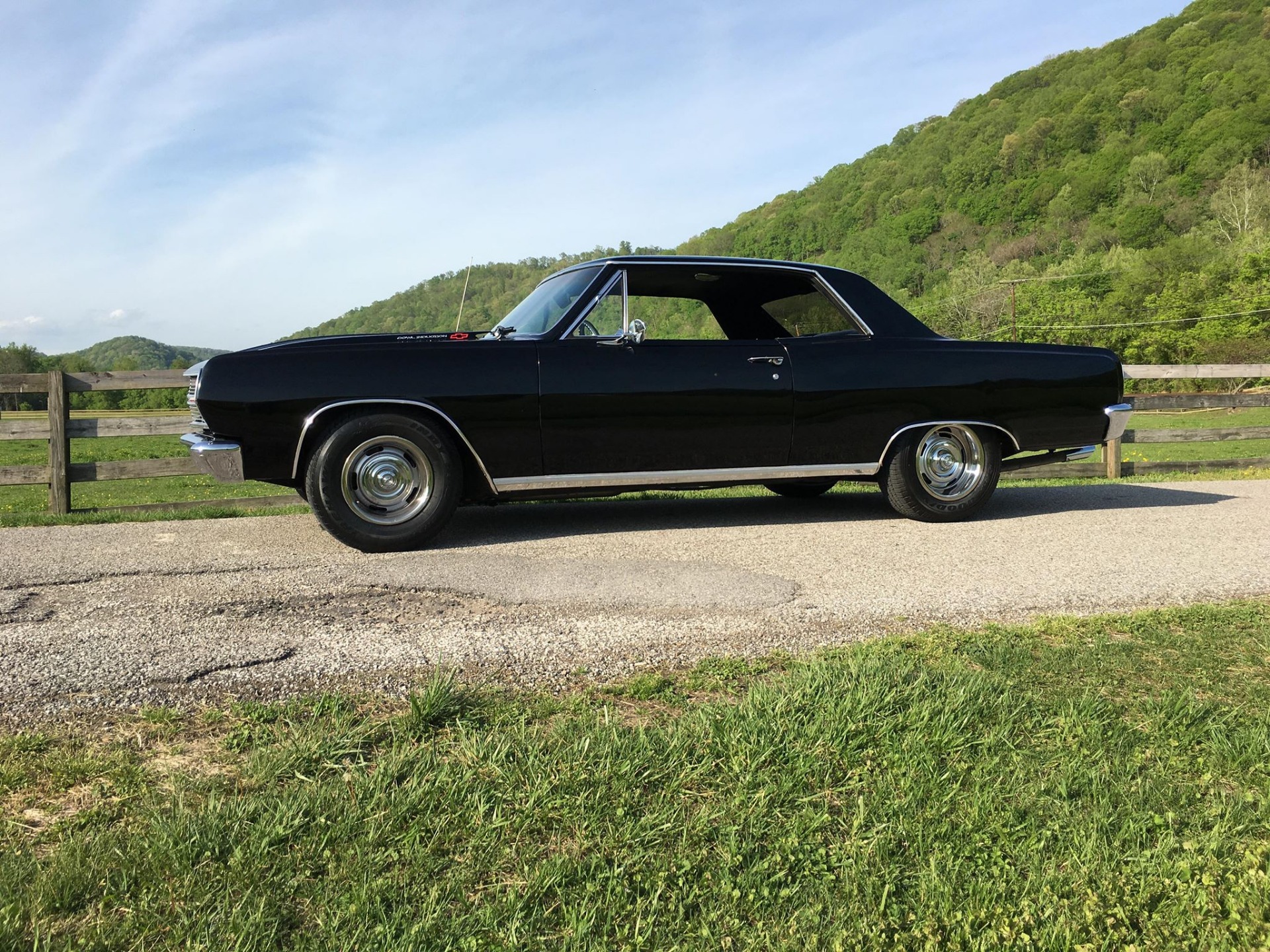 Used 1965 Chevrolet Chevelle -FUEL INJECTED WITH 700R4 OVERDRIVE TRANSMISSION- | Mundelein, IL