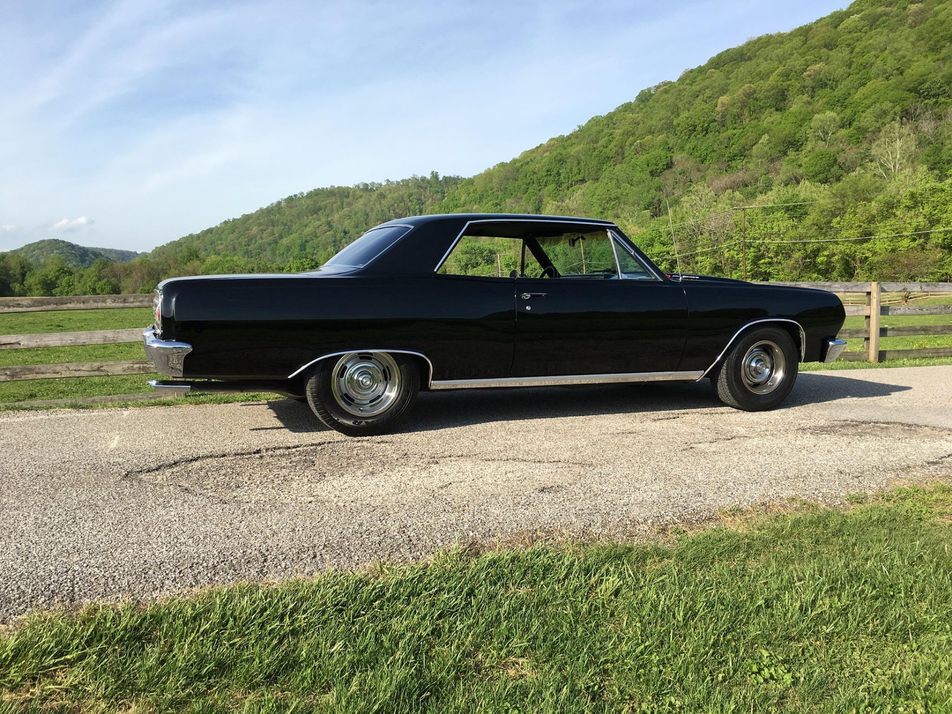 Used 1965 Chevrolet Chevelle -FUEL INJECTED WITH 700R4 OVERDRIVE TRANSMISSION- | Mundelein, IL