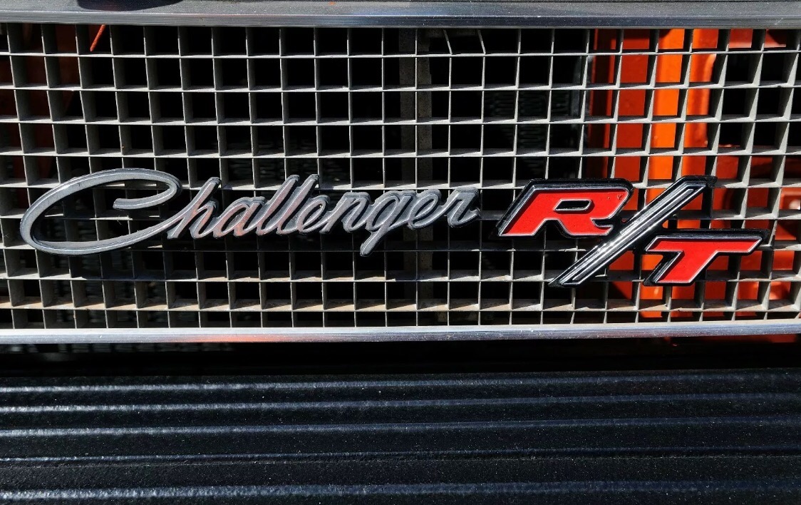 Used 1970 Dodge Challenger -REAL RT-426 HEMI-AUTO-RESTORED- | Mundelein, IL