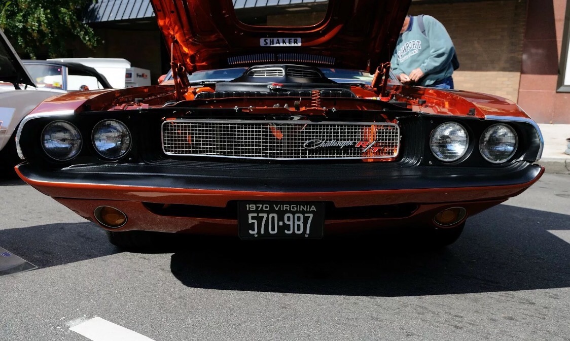 Used 1970 Dodge Challenger -REAL RT-426 HEMI-AUTO-RESTORED- | Mundelein, IL