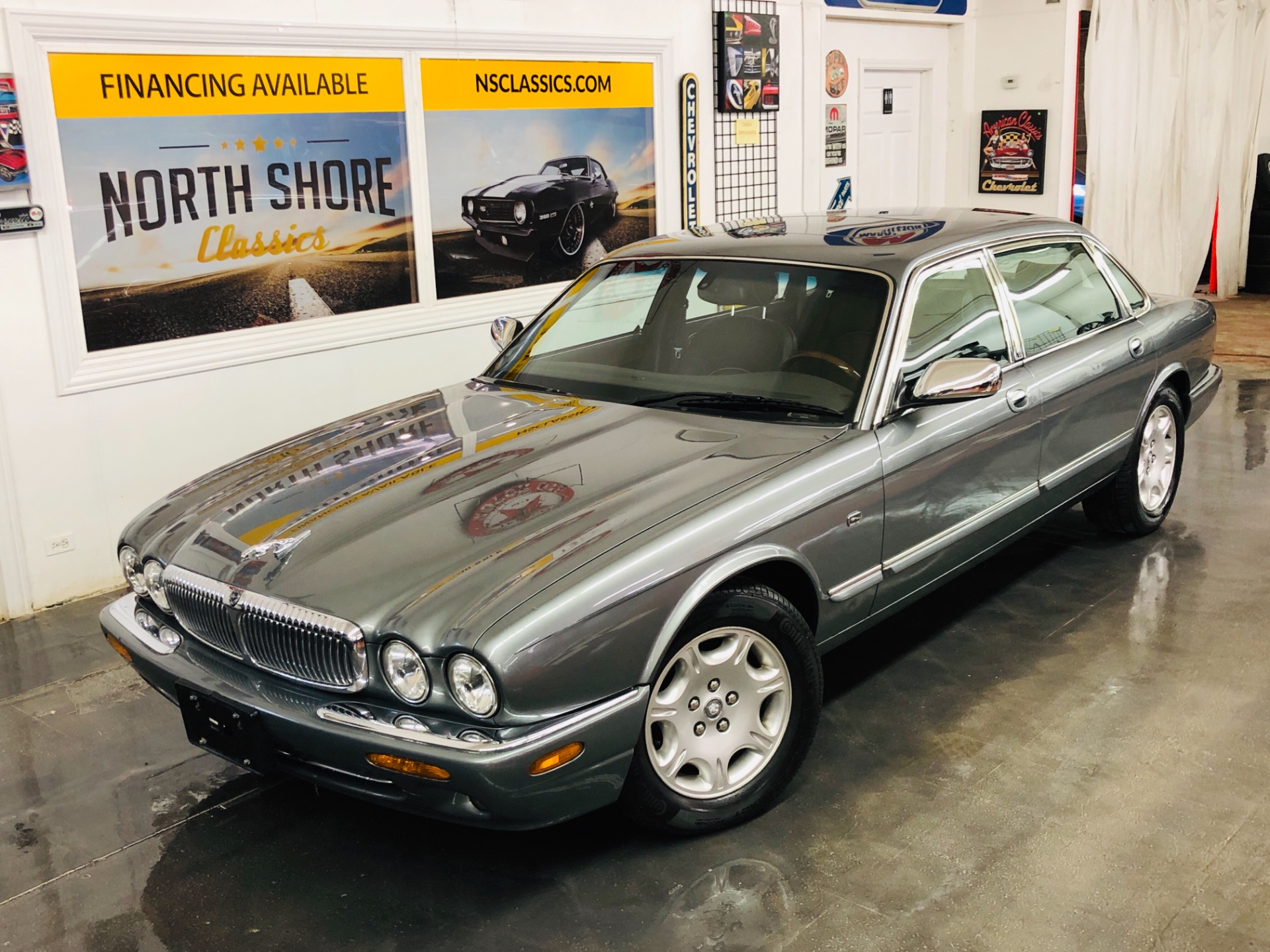 Used 2003 Jaguar XJ-Series -BUY WITH CONFIDENCE-2 OWNER - LOW MILES - SEE VIDEO | Mundelein, IL