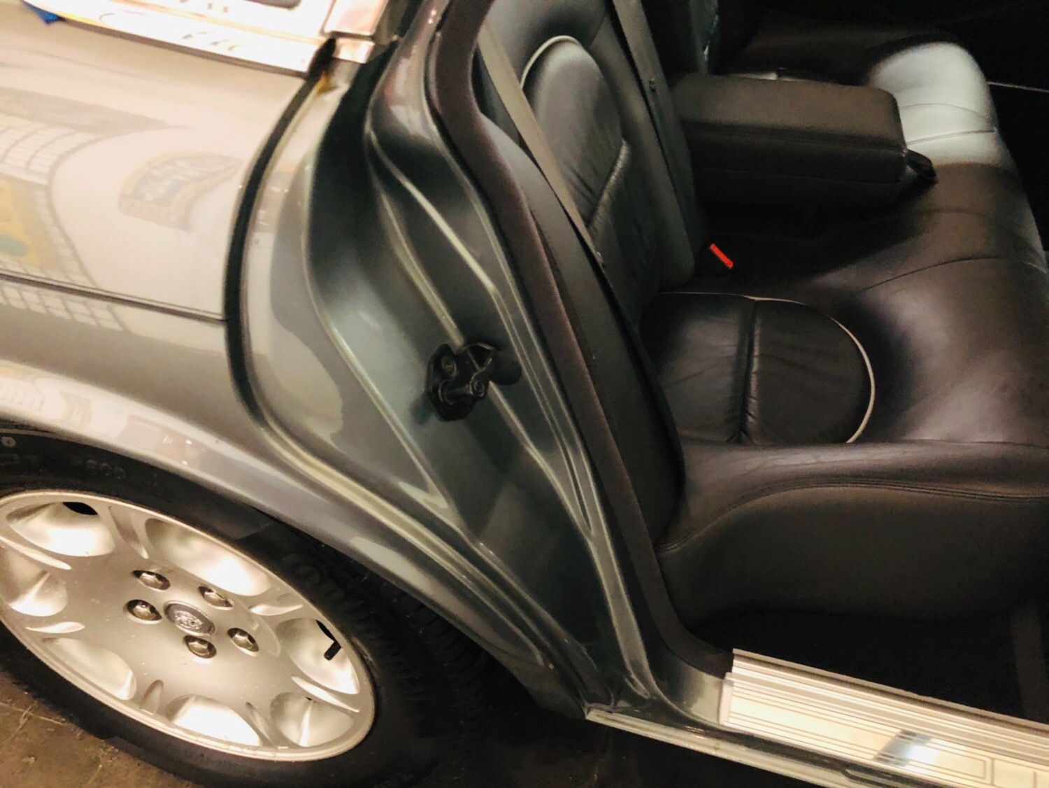 Used 2003 Jaguar XJ-Series -BUY WITH CONFIDENCE-2 OWNER - LOW MILES - SEE VIDEO | Mundelein, IL