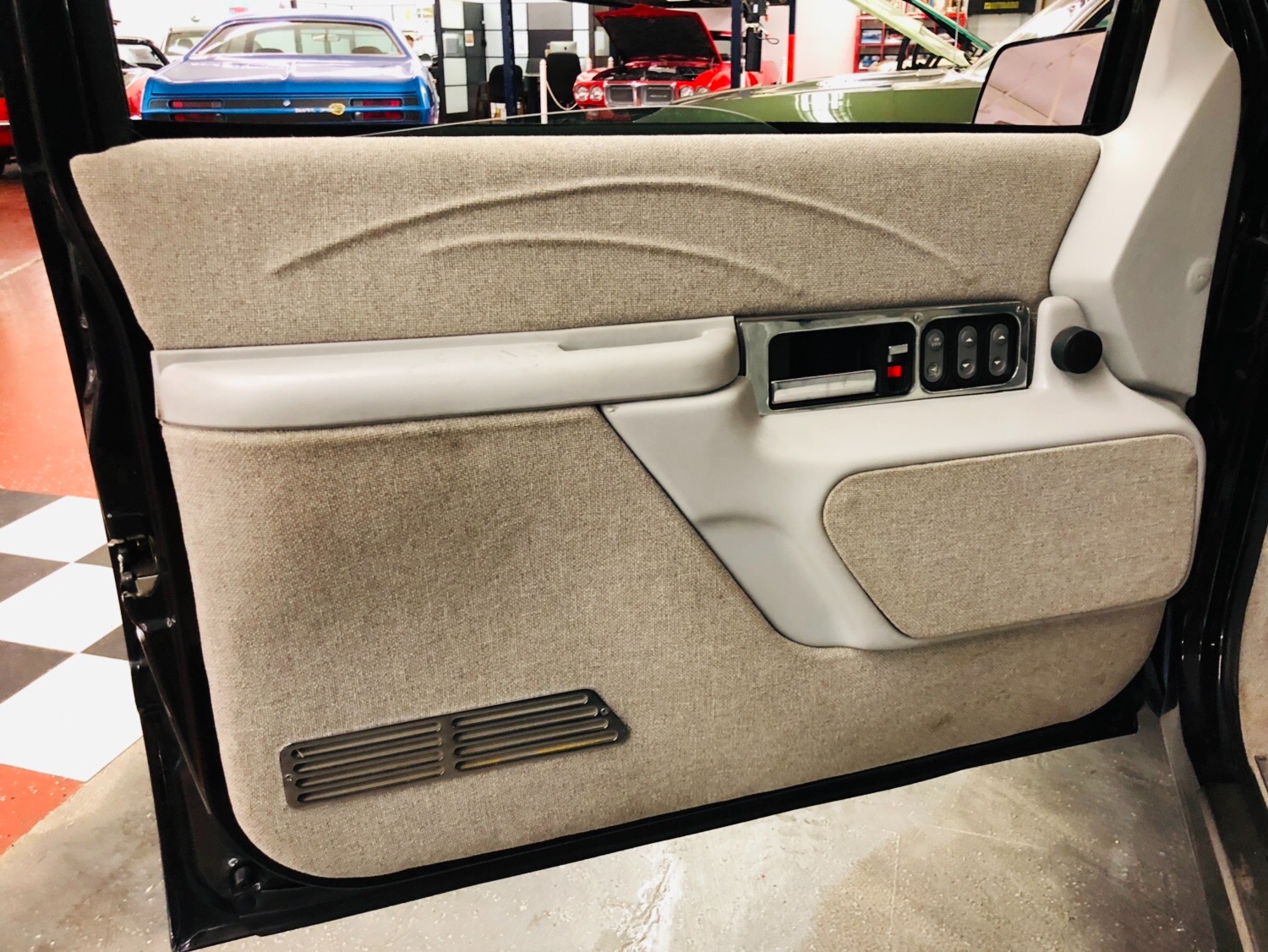 Used 1993 GMC Pickup -CUSTOM BUILT PRO STREET SUPERCHARGED SHOW TRUCK- | Mundelein, IL