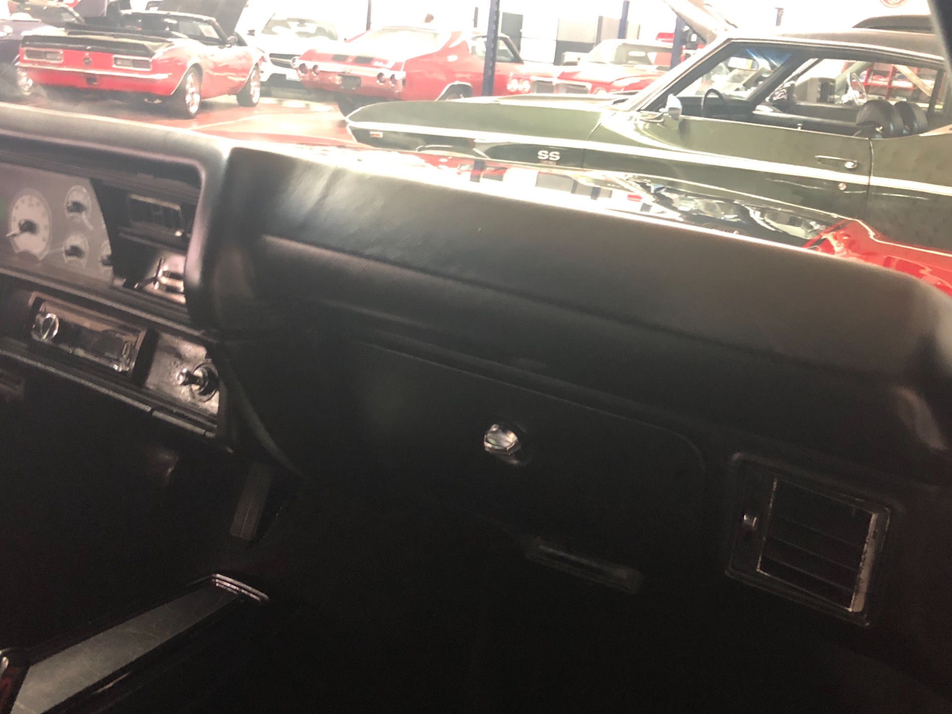 Used 1970 Chevrolet Chevelle -UPGRADED WHEELS WITH GREAT POWERFUL ENGINE-SEE VIDEO | Mundelein, IL