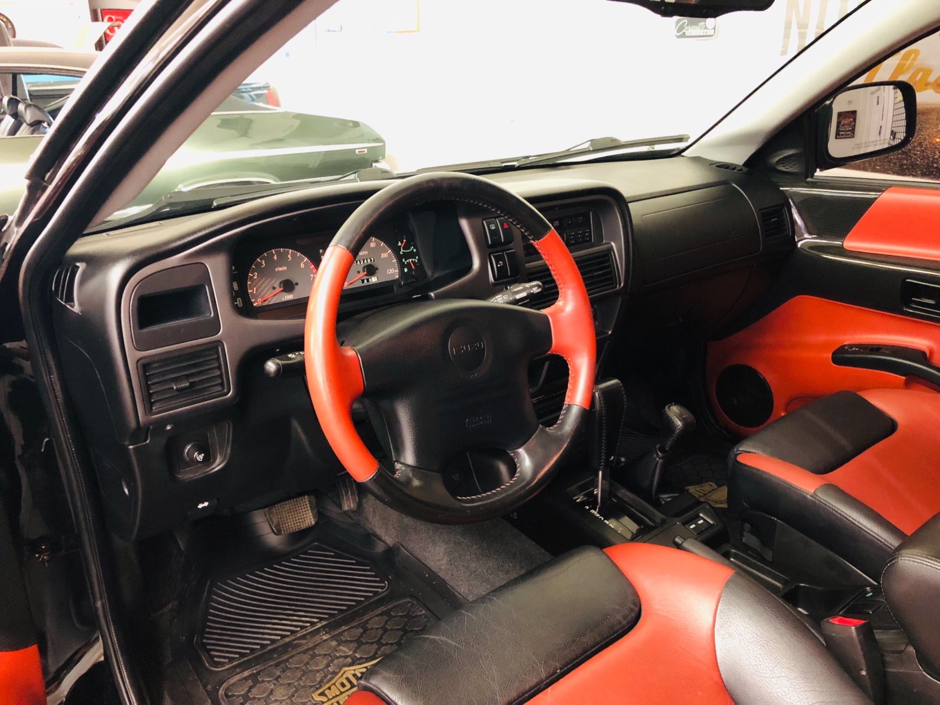 Used 1999 Isuzu VehiCross SUV-HARLEY DAVIDSON SUPERCHARGED | Mundelein, IL