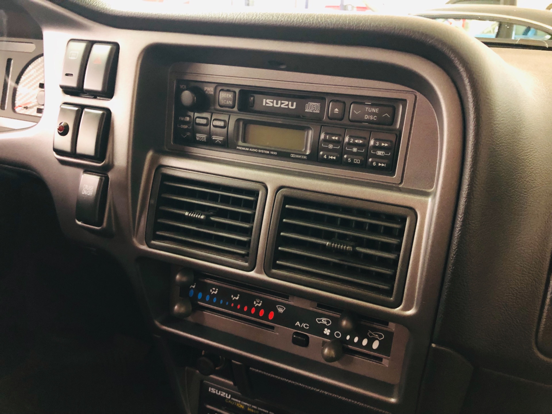 Used 1999 Isuzu VehiCross SUV-HARLEY DAVIDSON SUPERCHARGED | Mundelein, IL