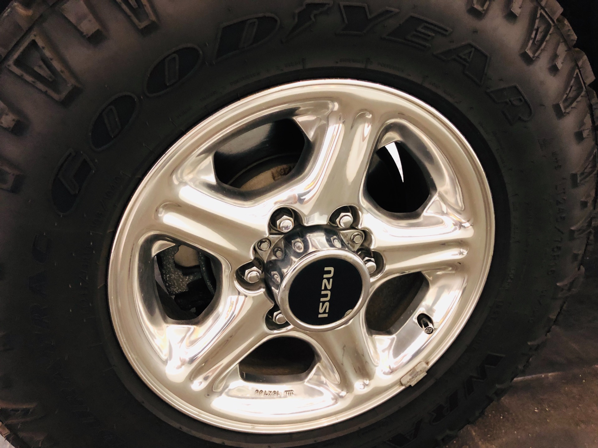 Used 1999 Isuzu VehiCross SUV-HARLEY DAVIDSON SUPERCHARGED | Mundelein, IL