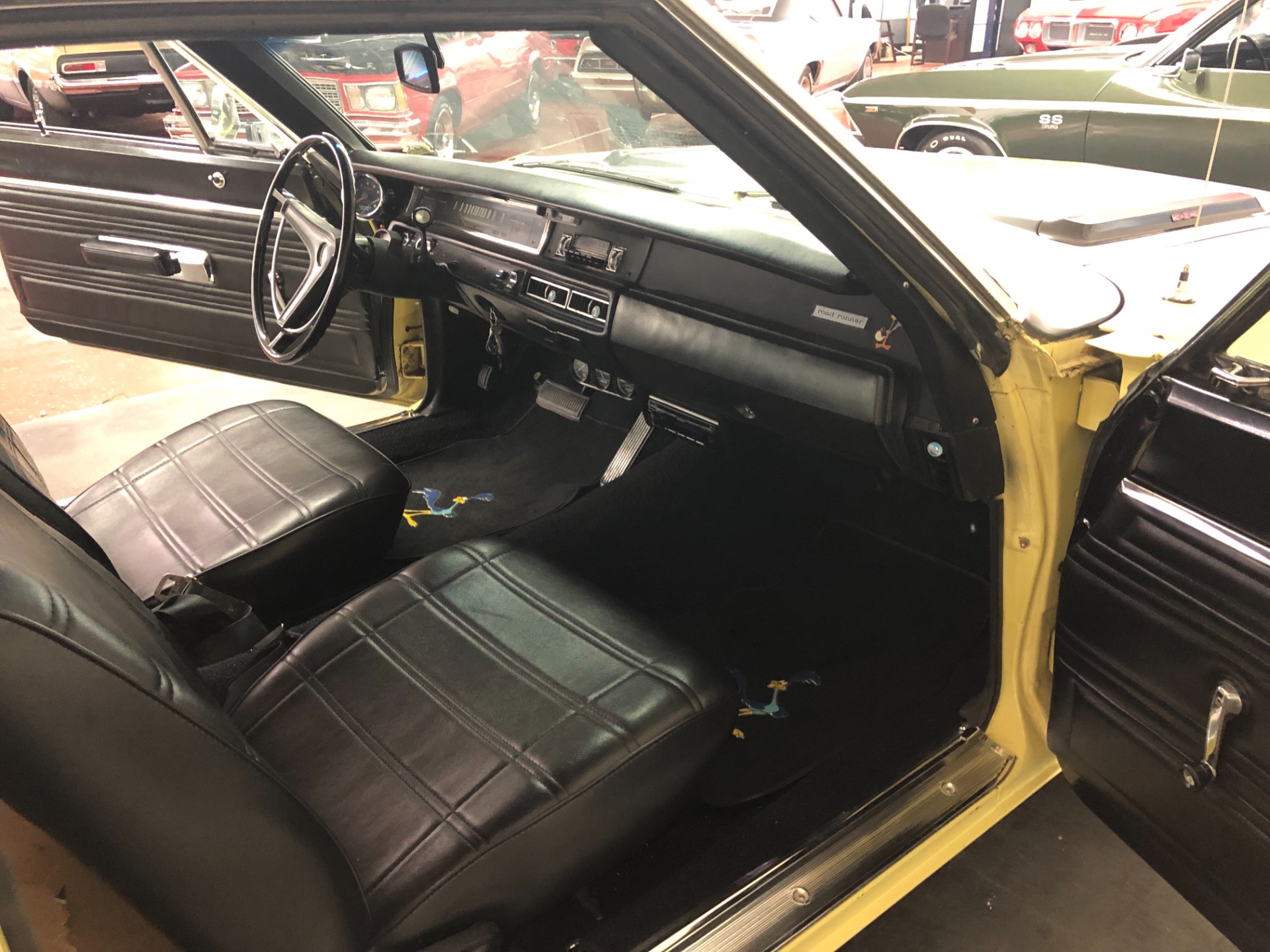 Used 1969 Plymouth Roadrunner -REAL RM23 CODE-NICE RESTORATION-FACTORY Y2 CODE-SEE VIDEO | Mundelein, IL
