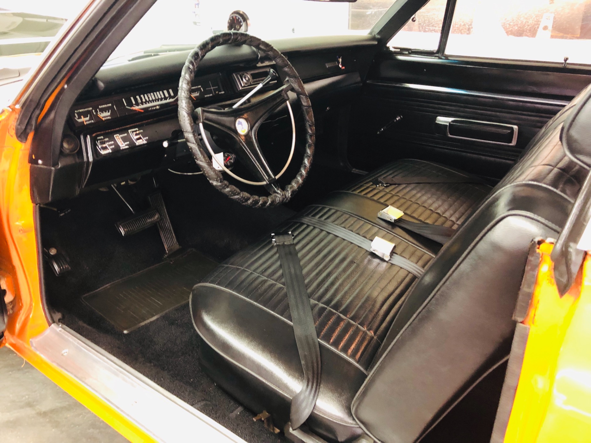 Used 1969 Plymouth Roadrunner -RM CODE ORANGE 440 AUTOMATIC MOPAR-NICE MUSCLE CAR | Mundelein, IL