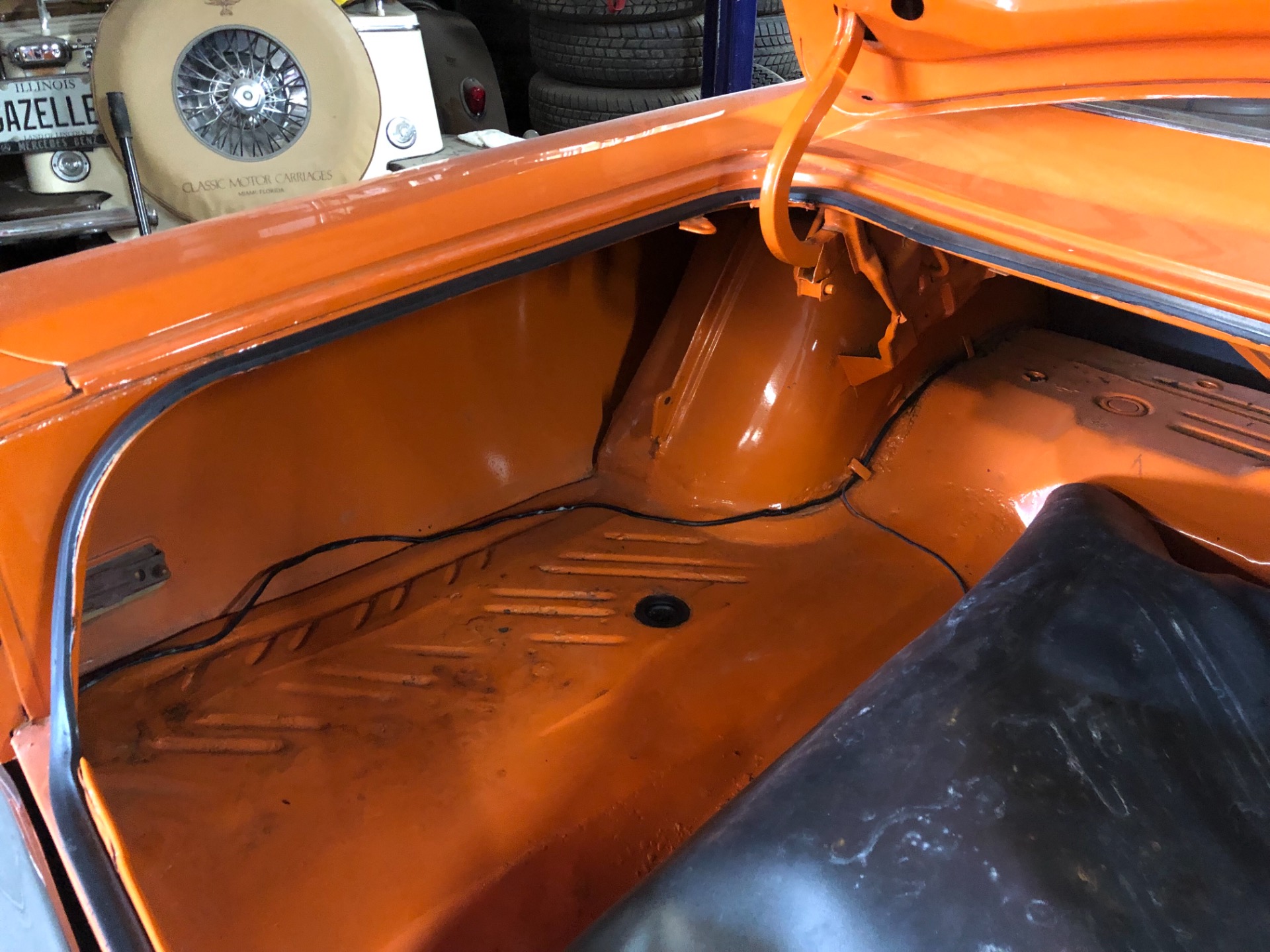 Used 1969 Plymouth Roadrunner -RM CODE ORANGE 440 AUTOMATIC MOPAR-NICE MUSCLE CAR | Mundelein, IL