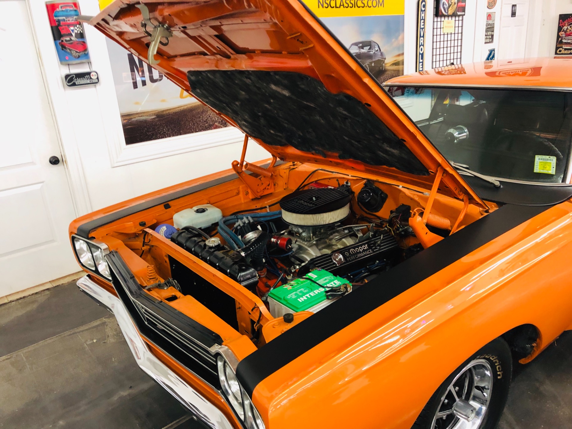 Used 1969 Plymouth Roadrunner -RM CODE ORANGE 440 AUTOMATIC MOPAR-NICE MUSCLE CAR | Mundelein, IL