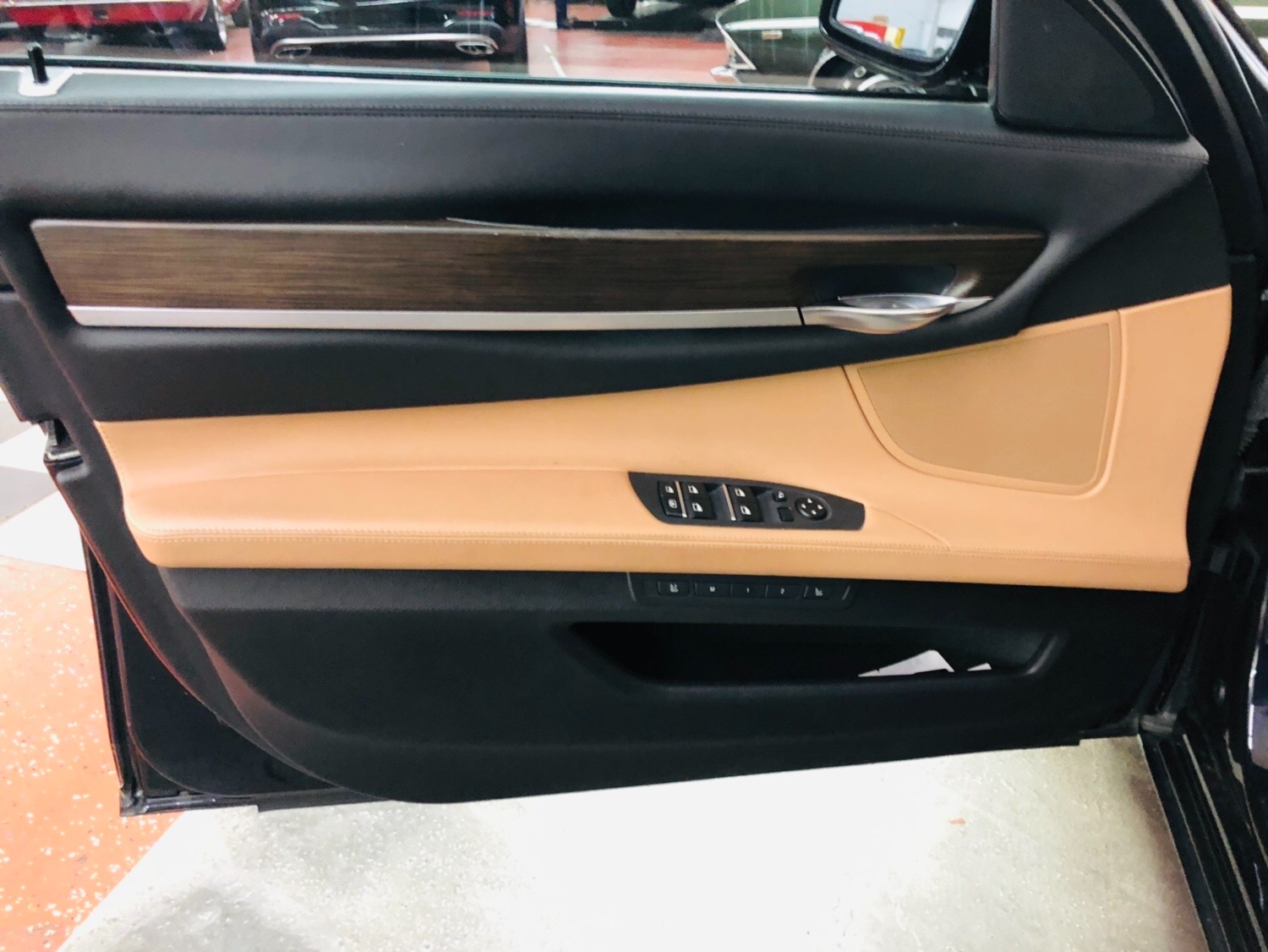 Used 2011 BMW 7 Series 750Li xDrive | Mundelein, IL