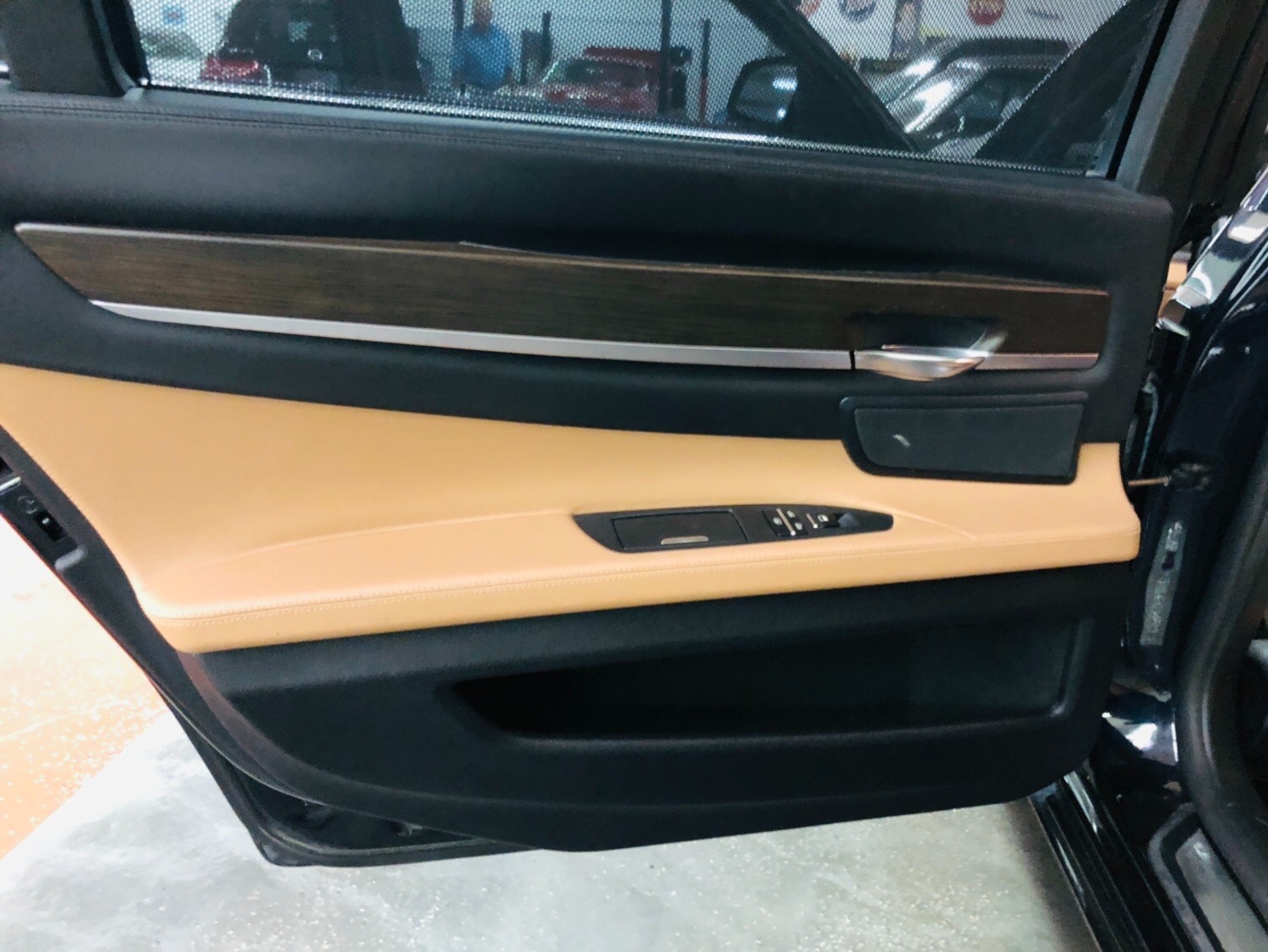 Used 2011 BMW 7 Series 750Li xDrive | Mundelein, IL