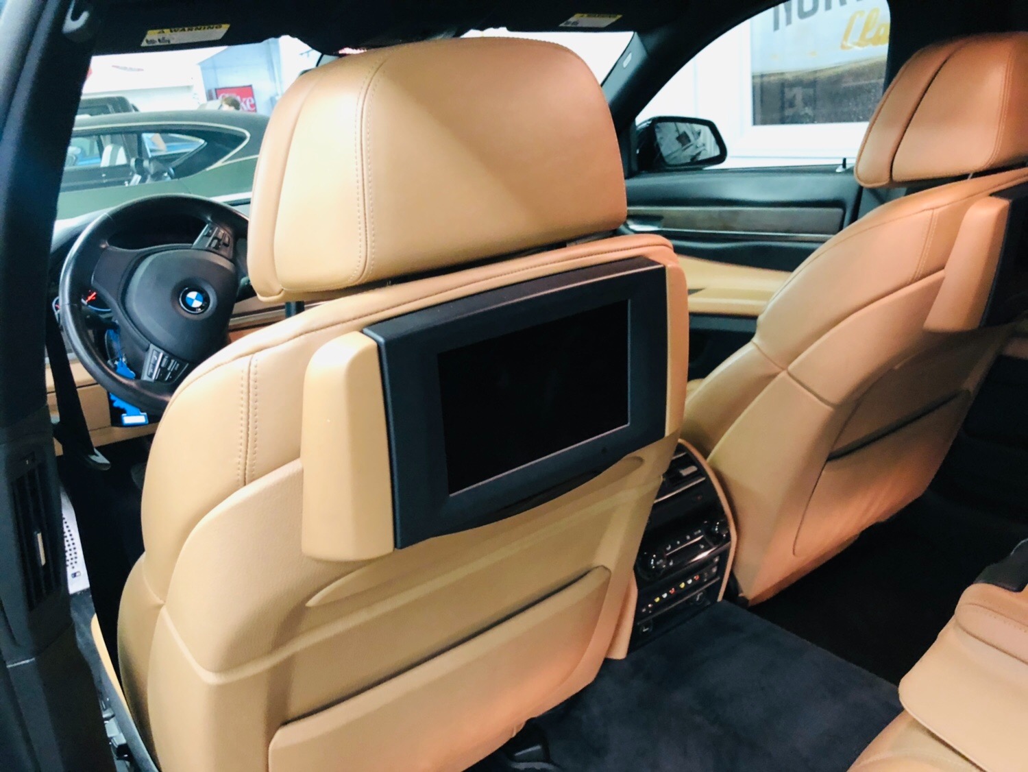 Used 2011 BMW 7 Series 750Li xDrive | Mundelein, IL