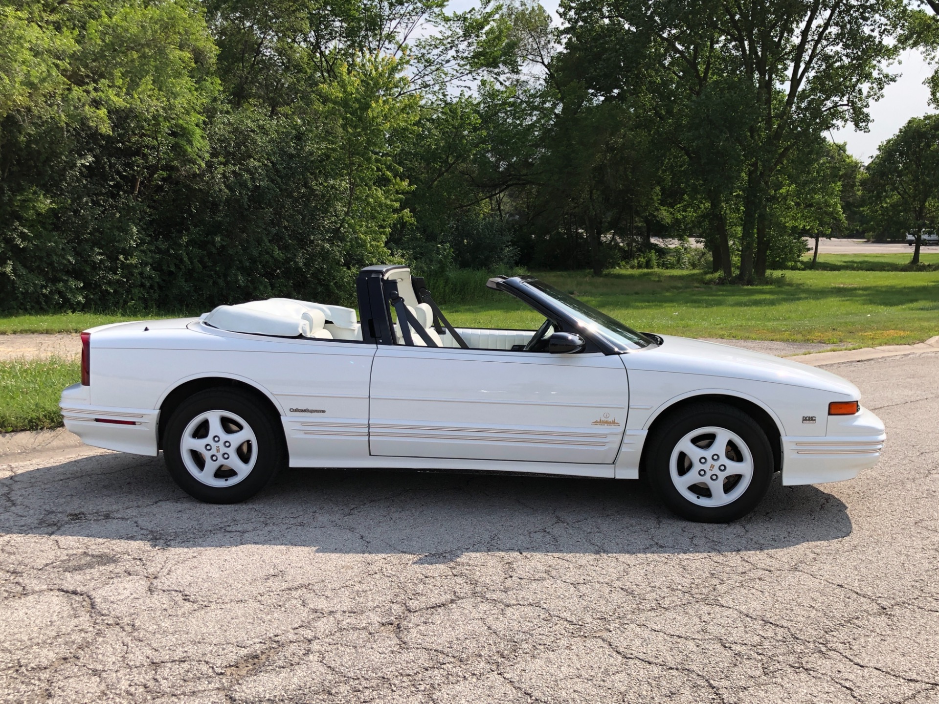 Used 1994 Oldsmobile Cutlass -SUPREME MODEL-LIMITED EDITION-SEE VIDEO- | Mundelein, IL