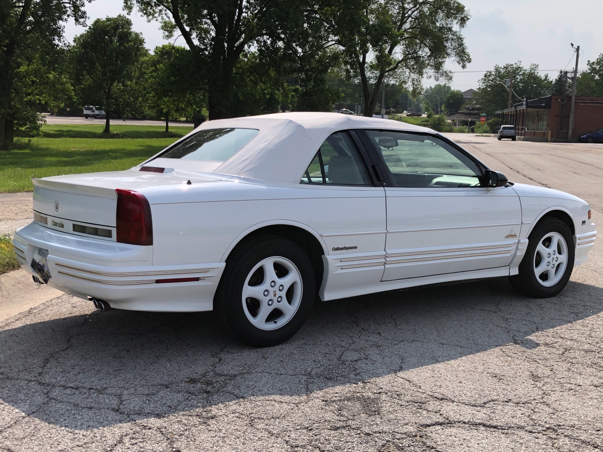 Used 1994 Oldsmobile Cutlass -SUPREME MODEL-LIMITED EDITION-SEE VIDEO- | Mundelein, IL