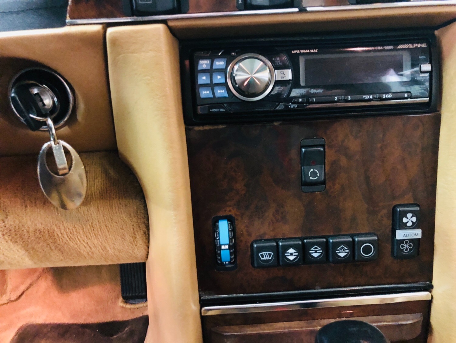 Used 1987 Mercedes-Benz 560 SL - VERY CLEAN CONVERTIBLE - PRICE DROP - SEE VIDEO | St. Petersburg, FL