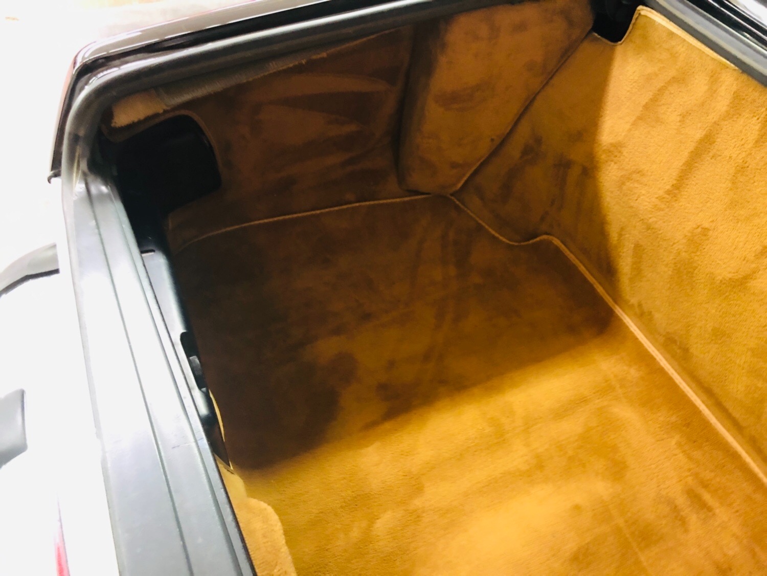 Used 1987 Mercedes-Benz 560 SL - VERY CLEAN CONVERTIBLE - PRICE DROP - SEE VIDEO | St. Petersburg, FL