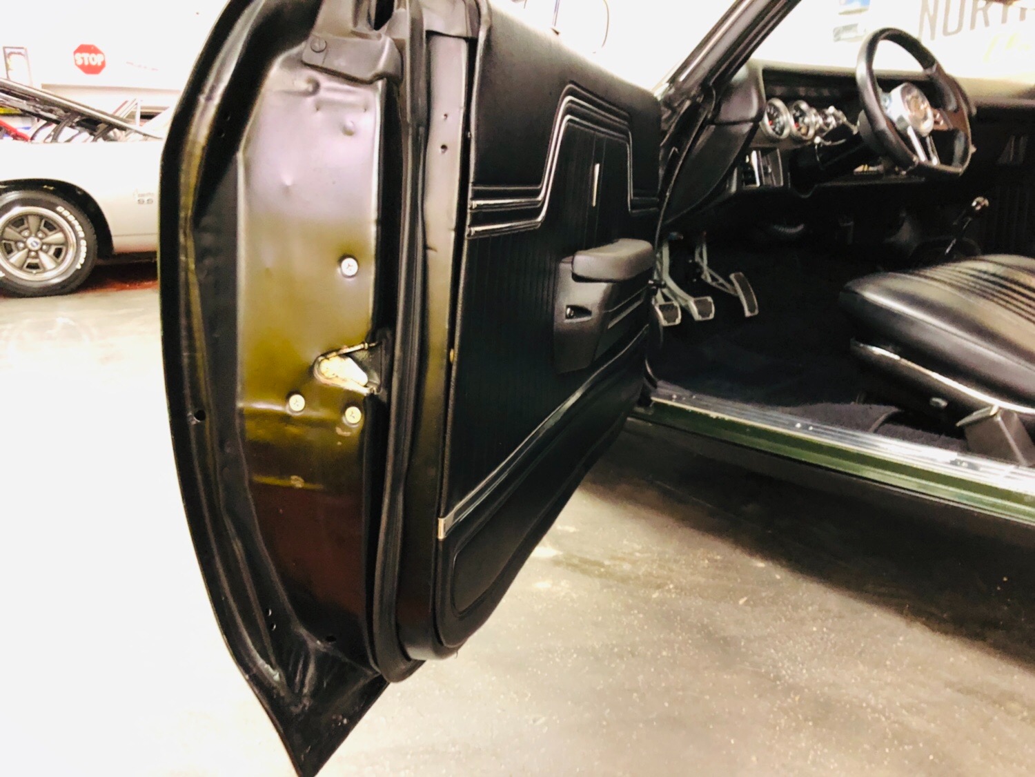 Used 1971 Chevrolet Chevelle - 540 BIG BLOCK - 6 SPEED TRANS - PRO TOURING BUILD - SEE VIDEO | Mundelein, IL