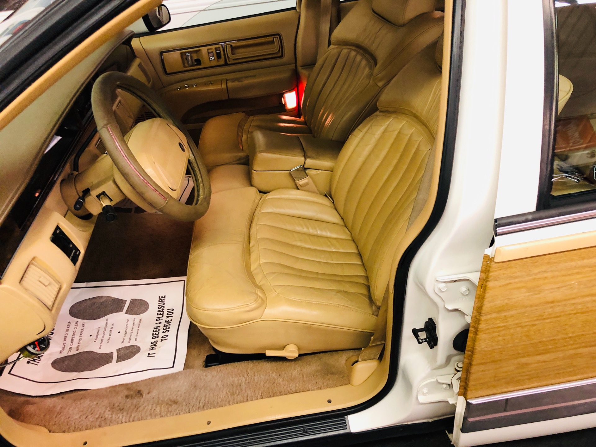 Used 1992 Buick Roadmaster -ESTATE WAGON - FAMILY CRUISER - COLD A/C - LOW MILES | Mundelein, IL