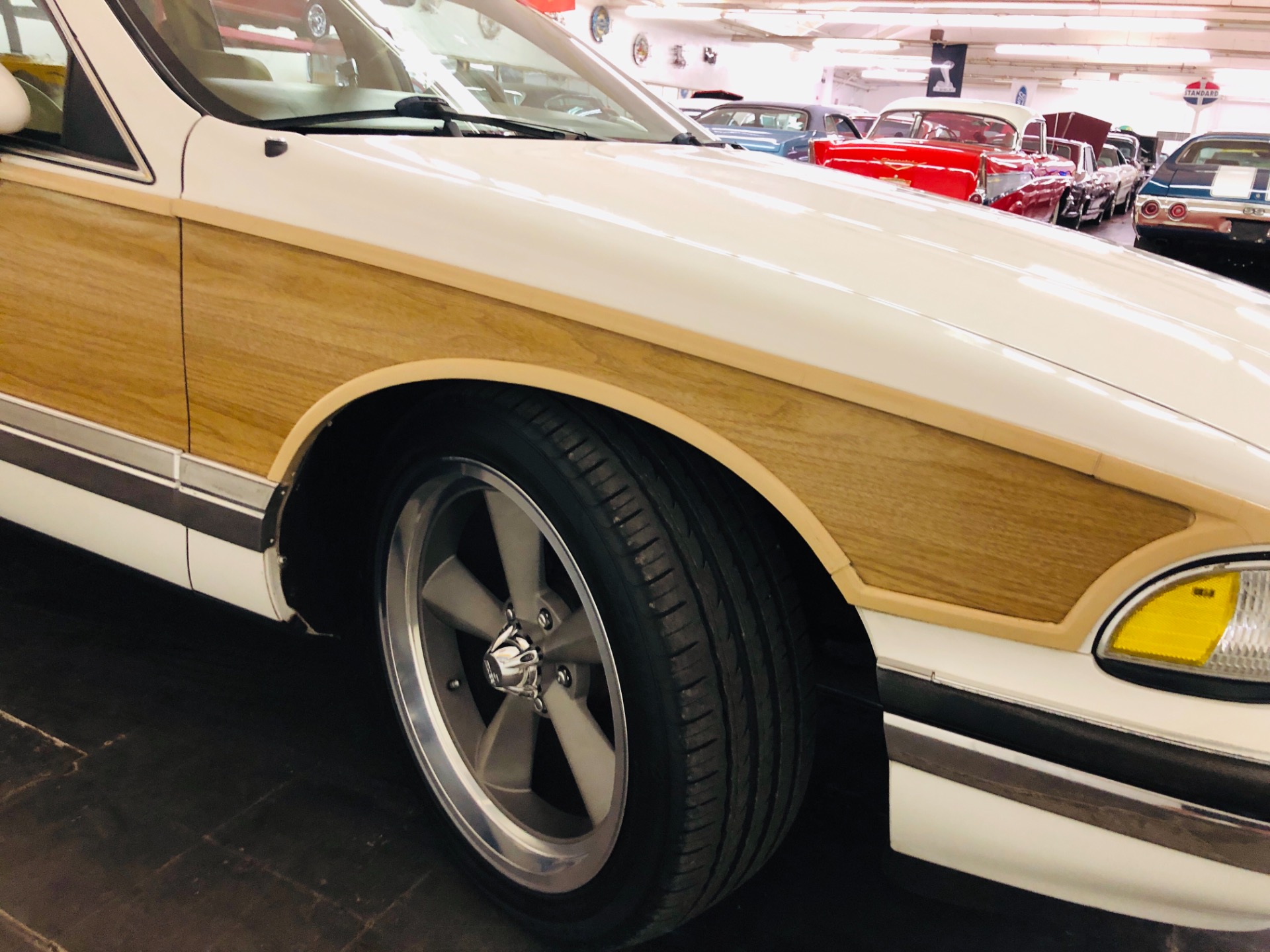 Used 1992 Buick Roadmaster -ESTATE WAGON - FAMILY CRUISER - COLD A/C - LOW MILES | Mundelein, IL
