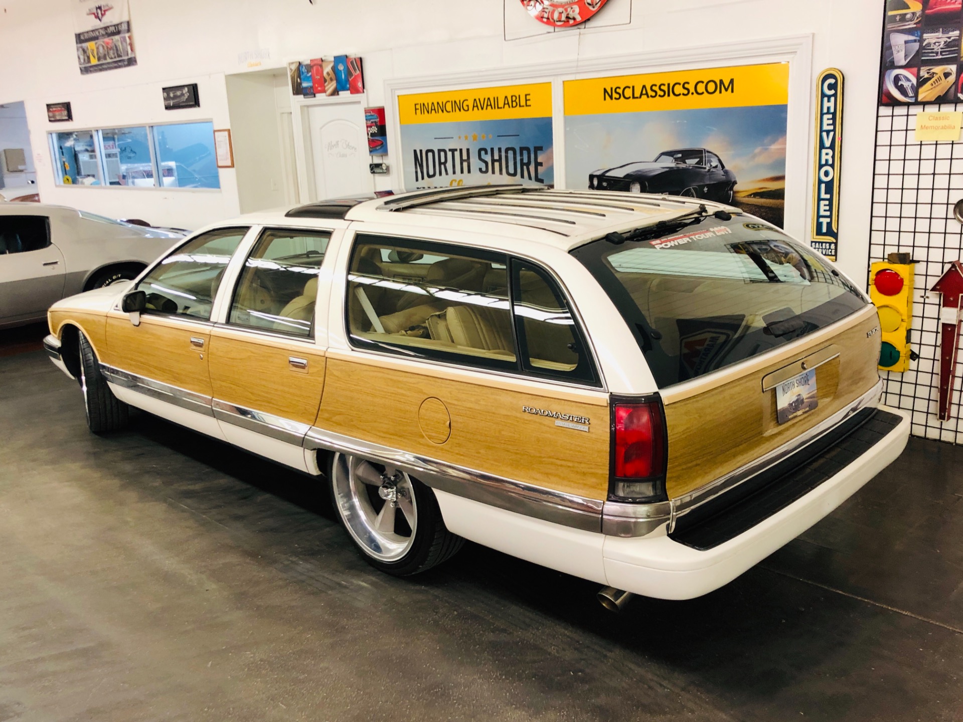 Used 1992 Buick Roadmaster -ESTATE WAGON - FAMILY CRUISER - COLD A/C - LOW MILES | Mundelein, IL