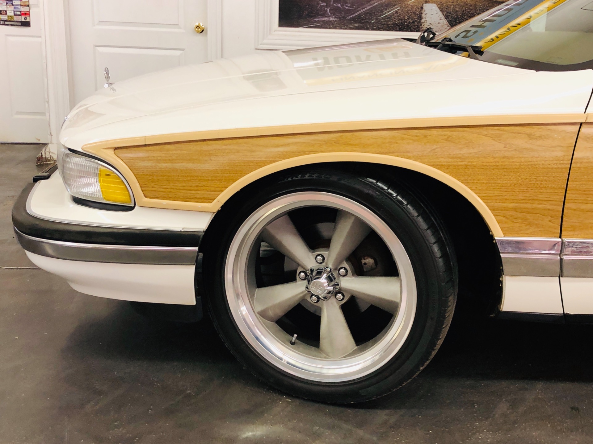 Used 1992 Buick Roadmaster -ESTATE WAGON - FAMILY CRUISER - COLD A/C - LOW MILES | Mundelein, IL