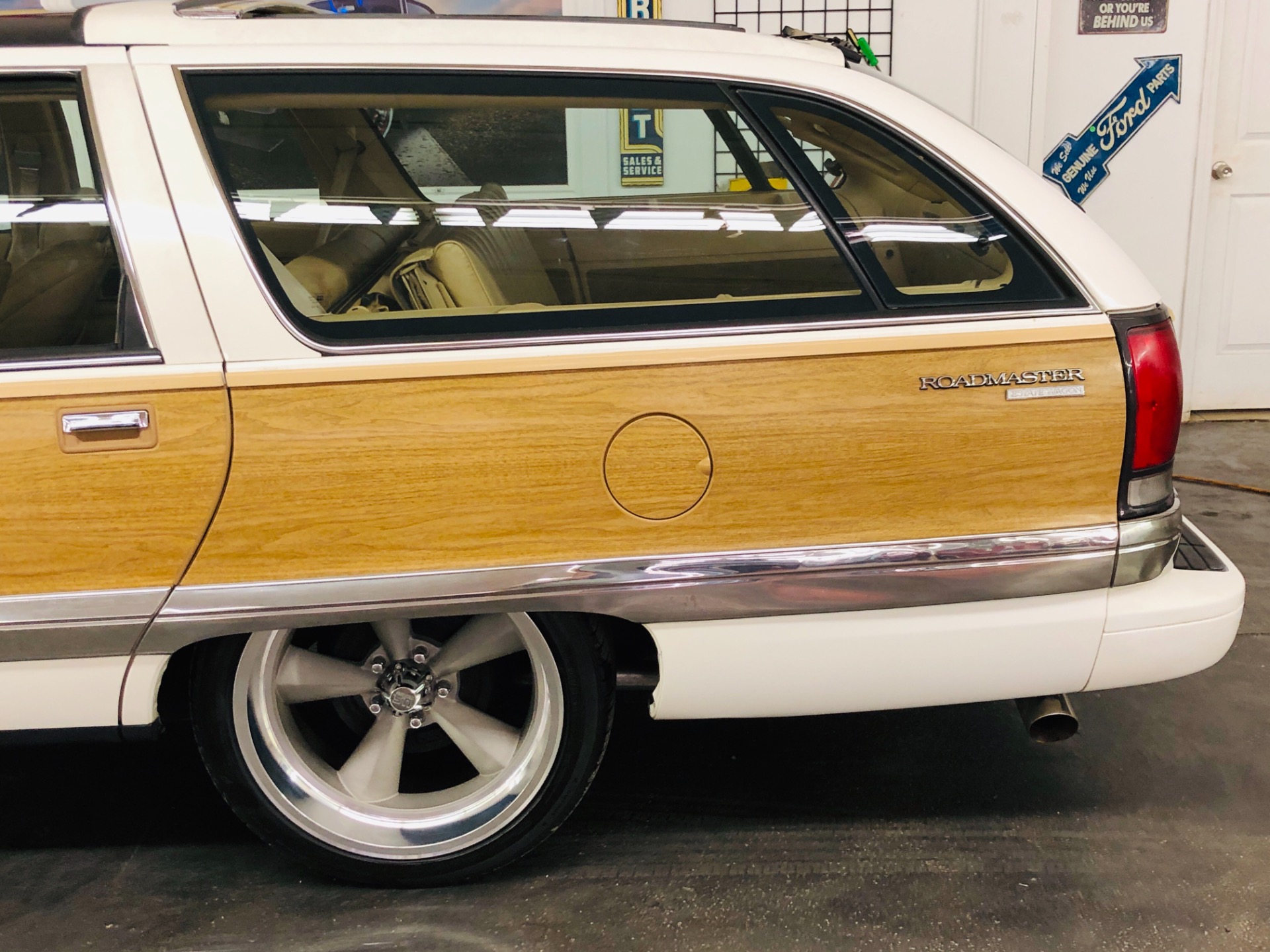 Used 1992 Buick Roadmaster -ESTATE WAGON - FAMILY CRUISER - COLD A/C - LOW MILES | Mundelein, IL