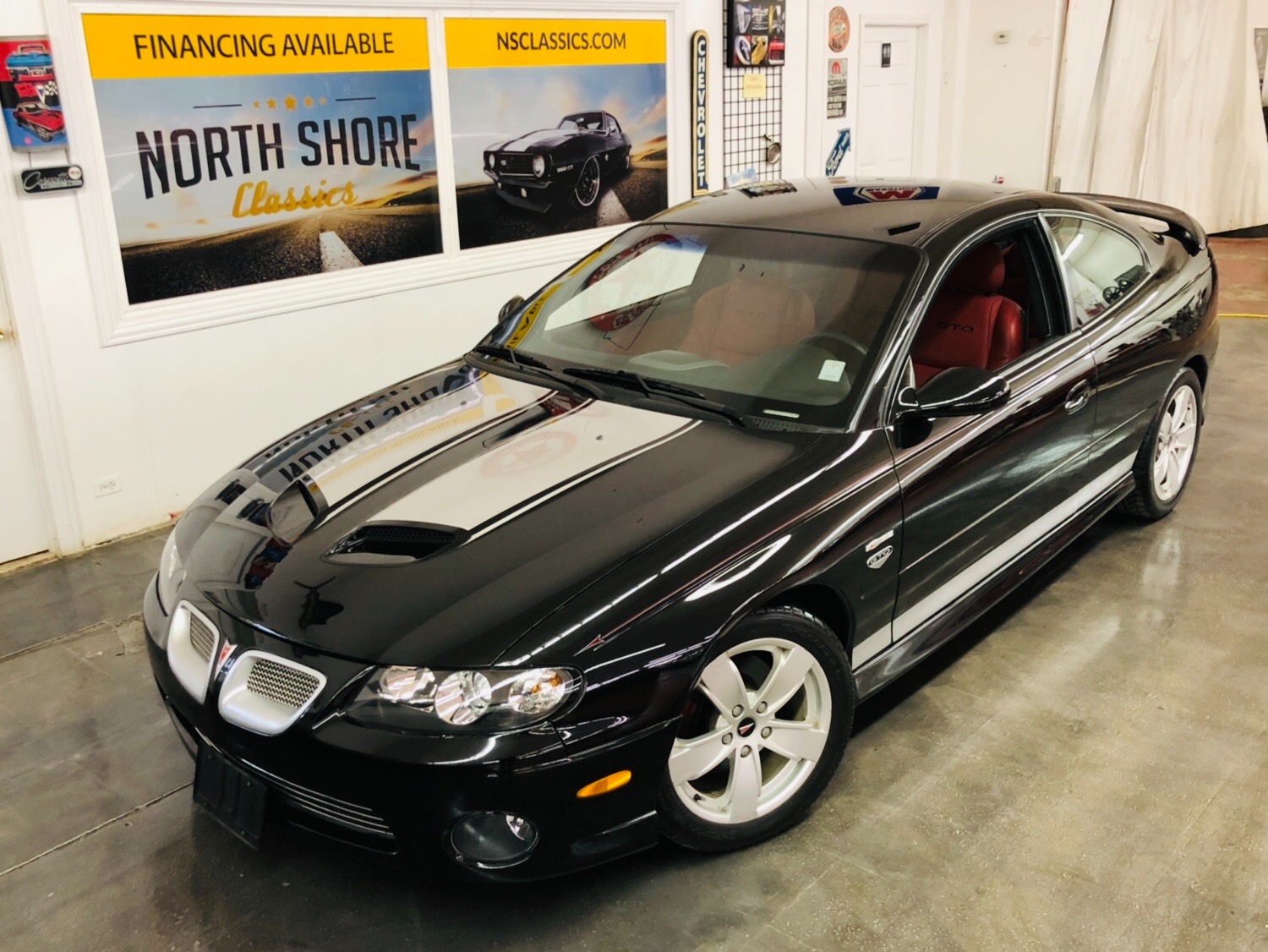Used 2006 Pontiac GTO -PRO CHARGER - TONS OF POWER - SUPER LOW MILES - SEE VIDEO | Mundelein, IL