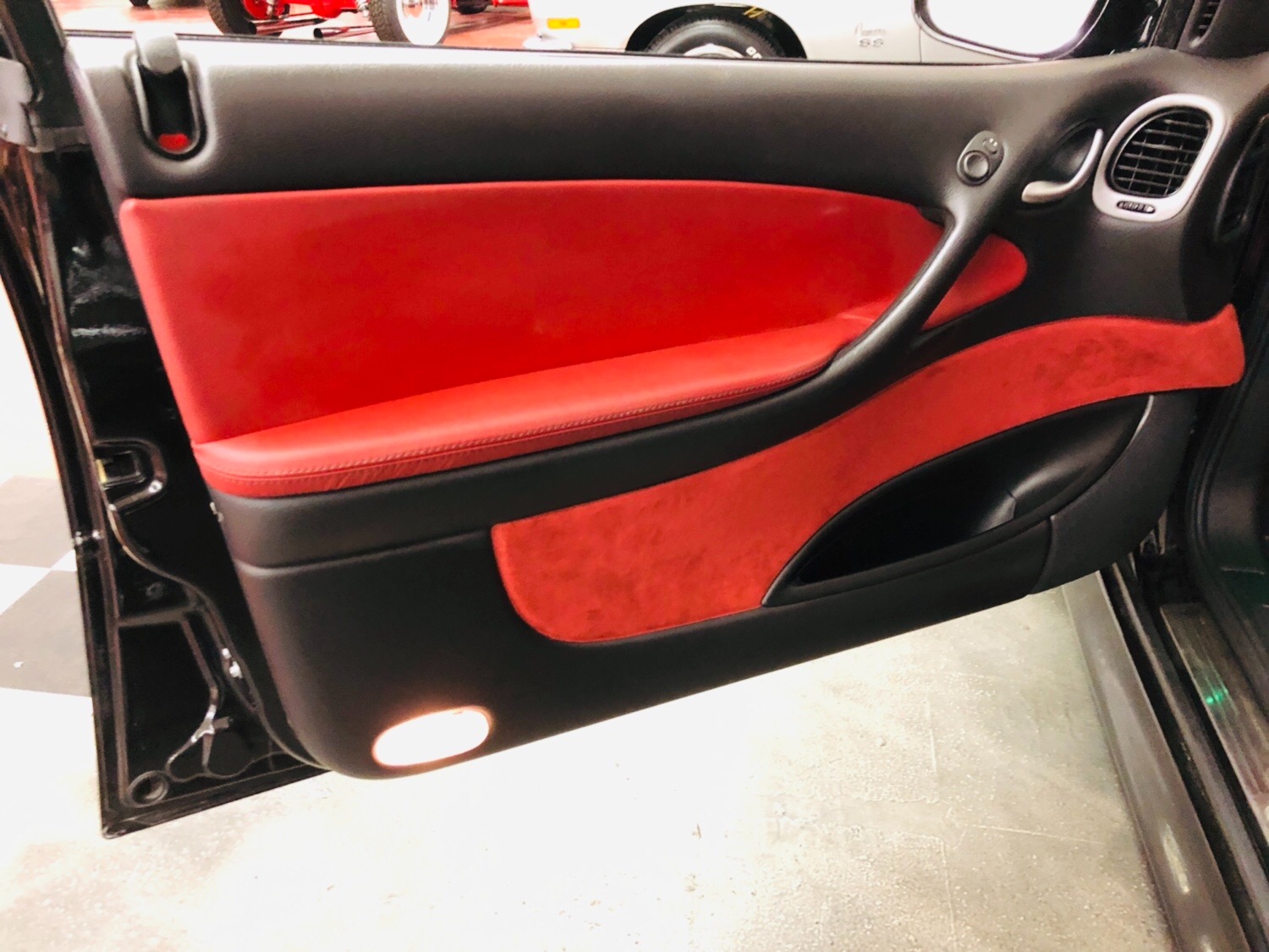 Used 2006 Pontiac GTO -PRO CHARGER - TONS OF POWER - SUPER LOW MILES - SEE VIDEO | Mundelein, IL