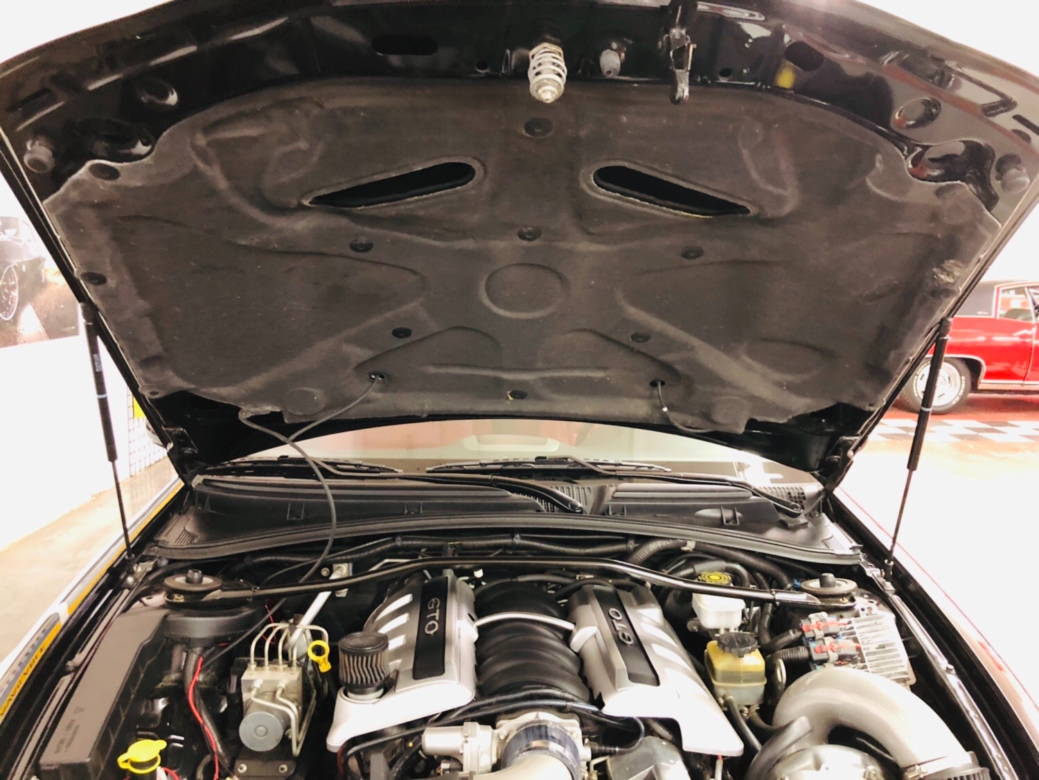 Used 2006 Pontiac GTO -PRO CHARGER - TONS OF POWER - SUPER LOW MILES - SEE VIDEO | Mundelein, IL