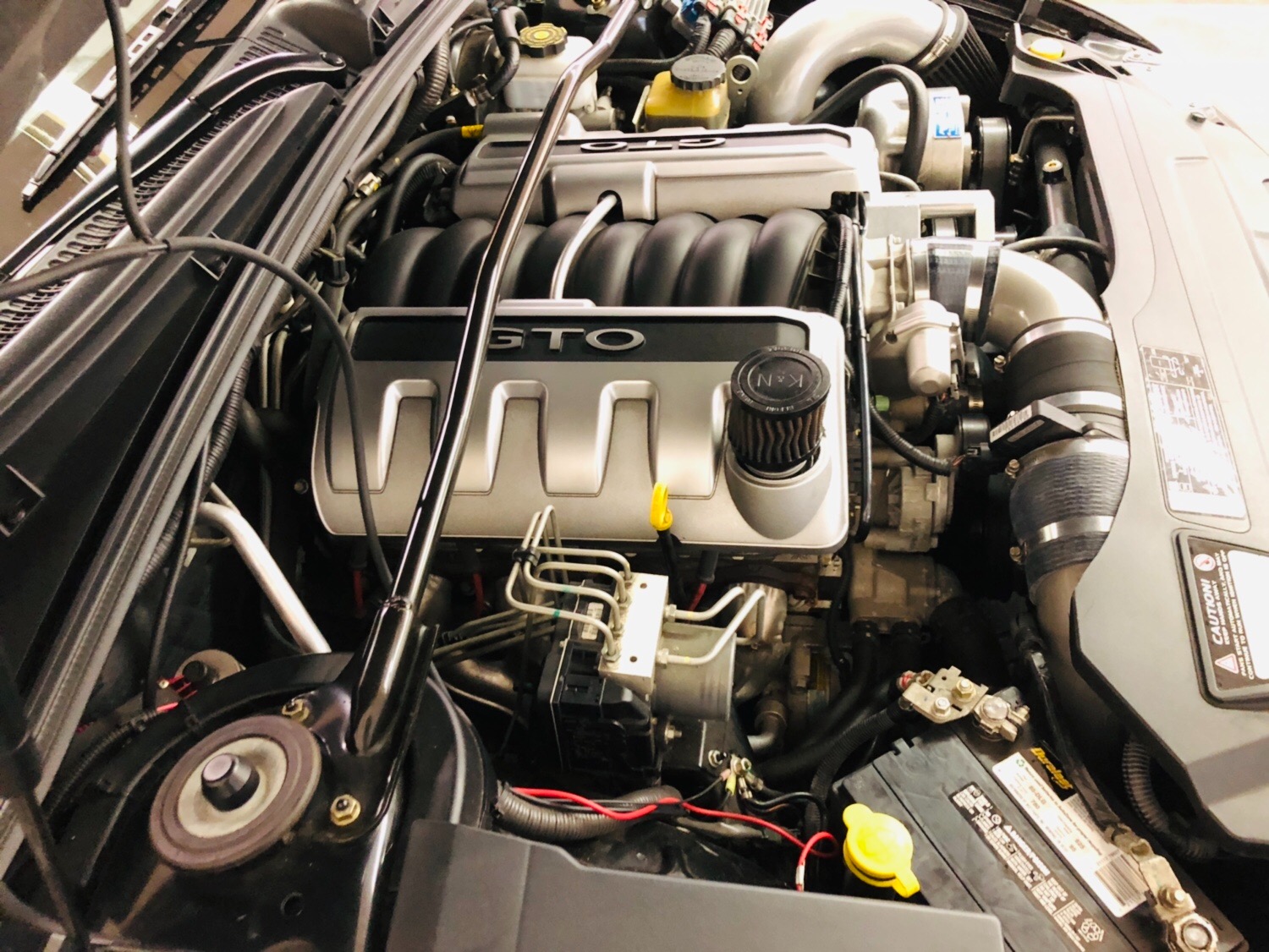 Used 2006 Pontiac GTO -PRO CHARGER - TONS OF POWER - SUPER LOW MILES - SEE VIDEO | Mundelein, IL
