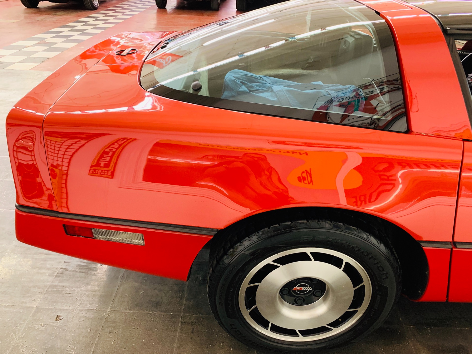 Used 1985 Chevrolet Corvette -VERY LOW ORIGINAL MILES - SUPER CLEAN - | Mundelein, IL