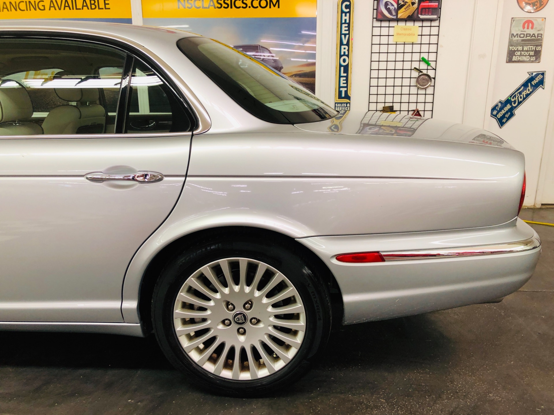 Used 2007 Jaguar XJ-Series Vanden Plas-SEE VIDEO | Mundelein, IL