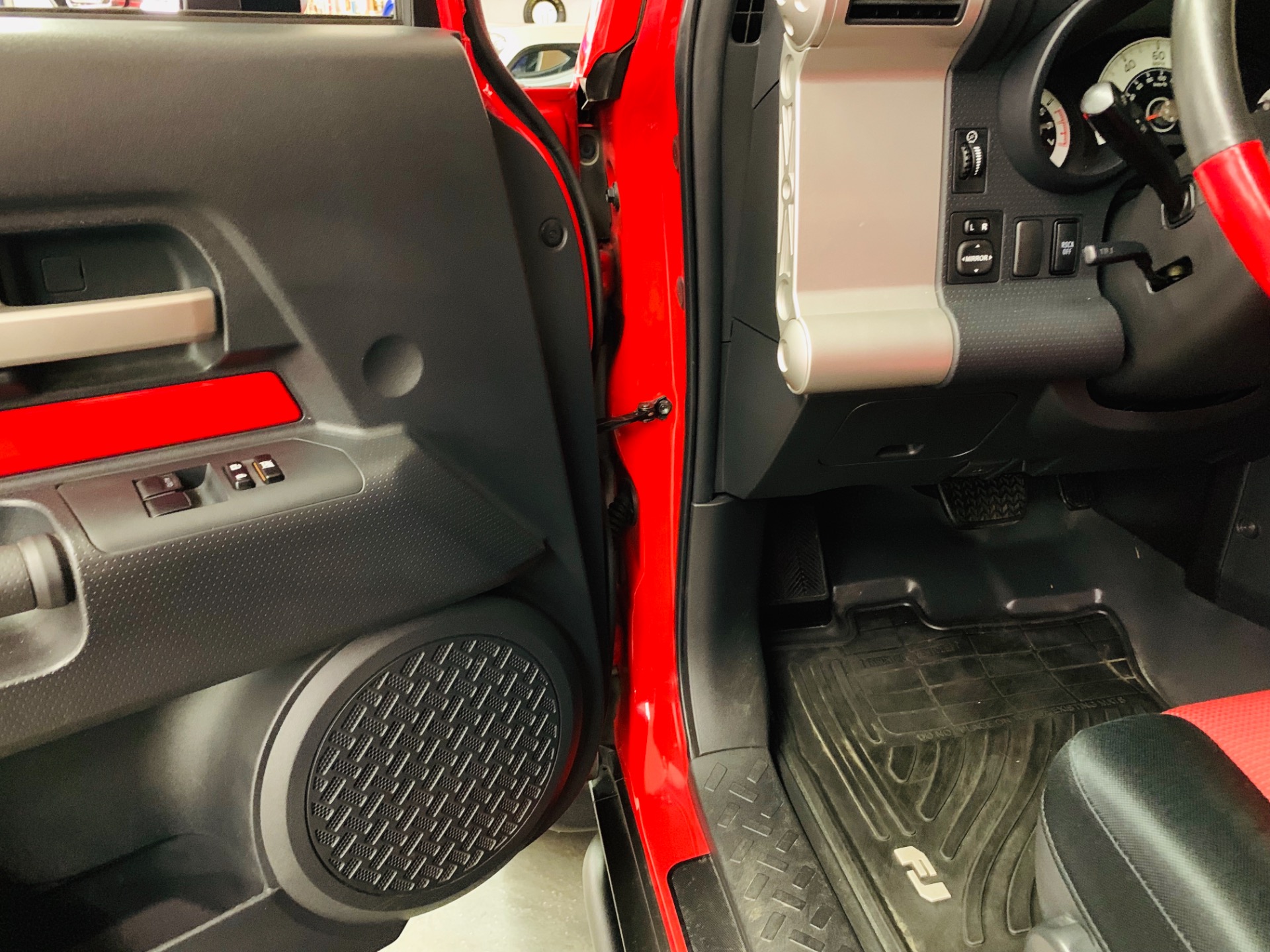 Used 2012 Toyota FJ Cruiser  | Mundelein, IL