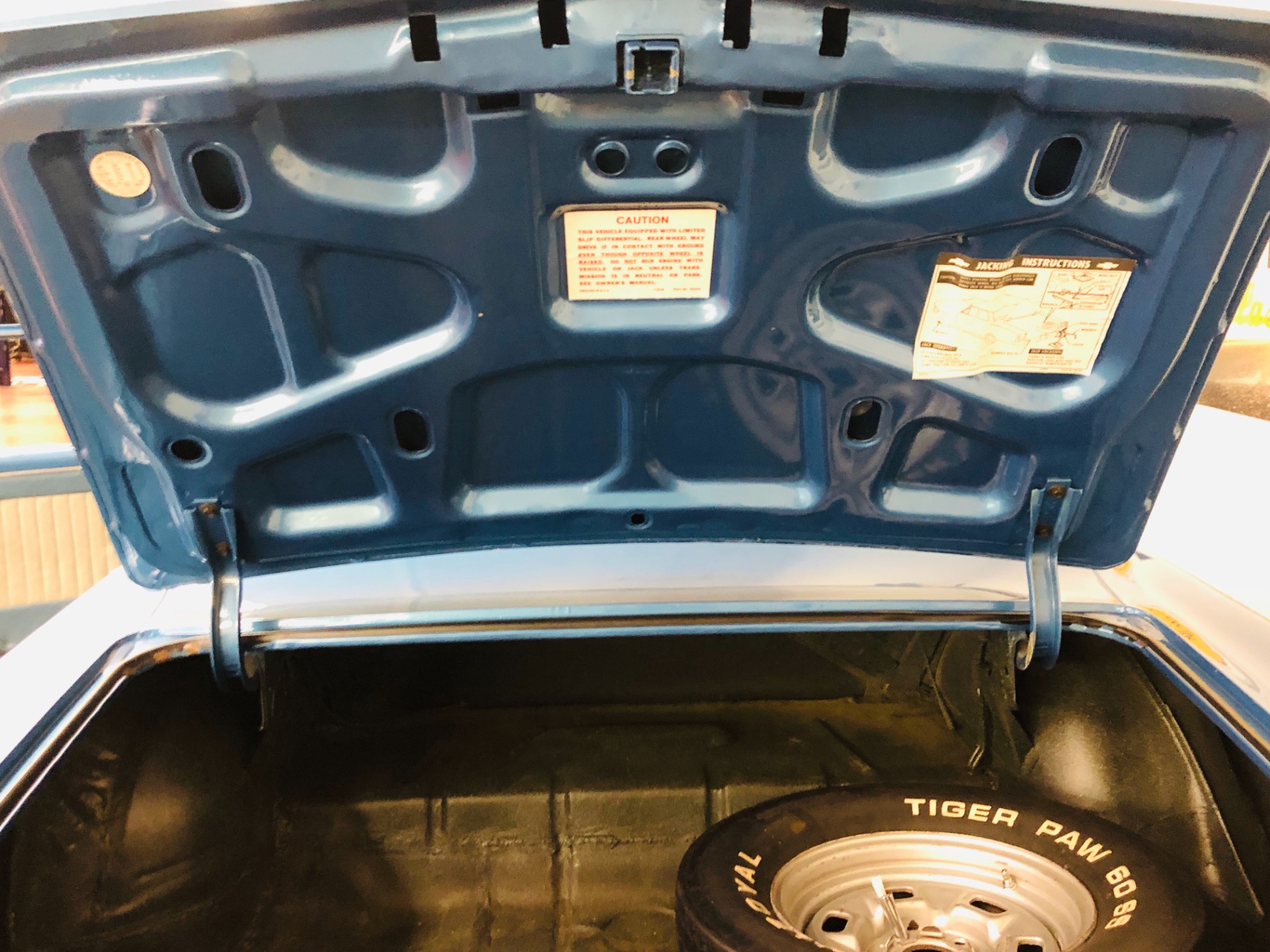 Used 1966 Chevrolet Chevelle - 300 DELUXE SEDAN - 350 V8 ENGINE - SEE VIDEO | Mundelein, IL