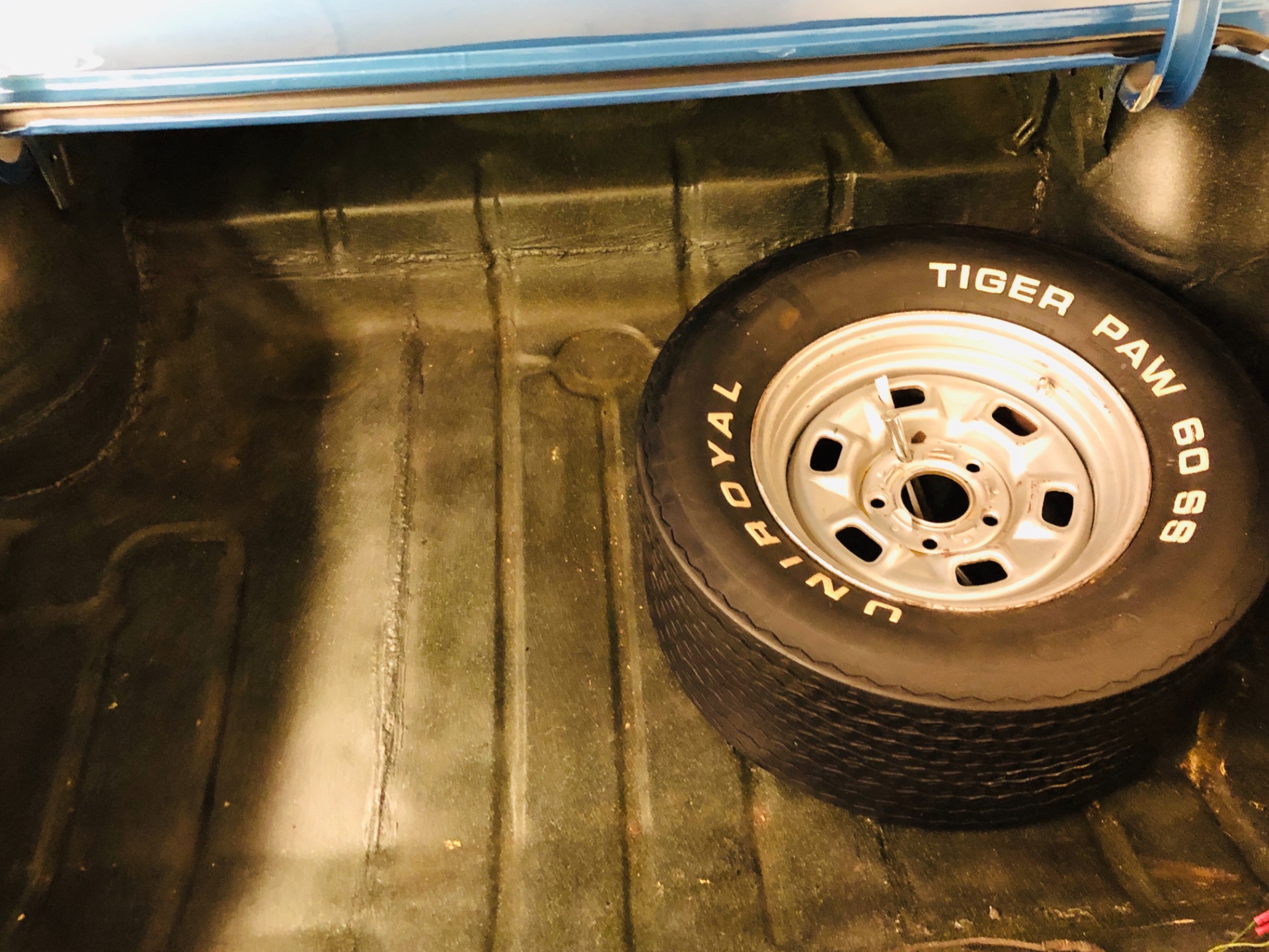 Used 1966 Chevrolet Chevelle - 300 DELUXE SEDAN - 350 V8 ENGINE - SEE VIDEO | Mundelein, IL