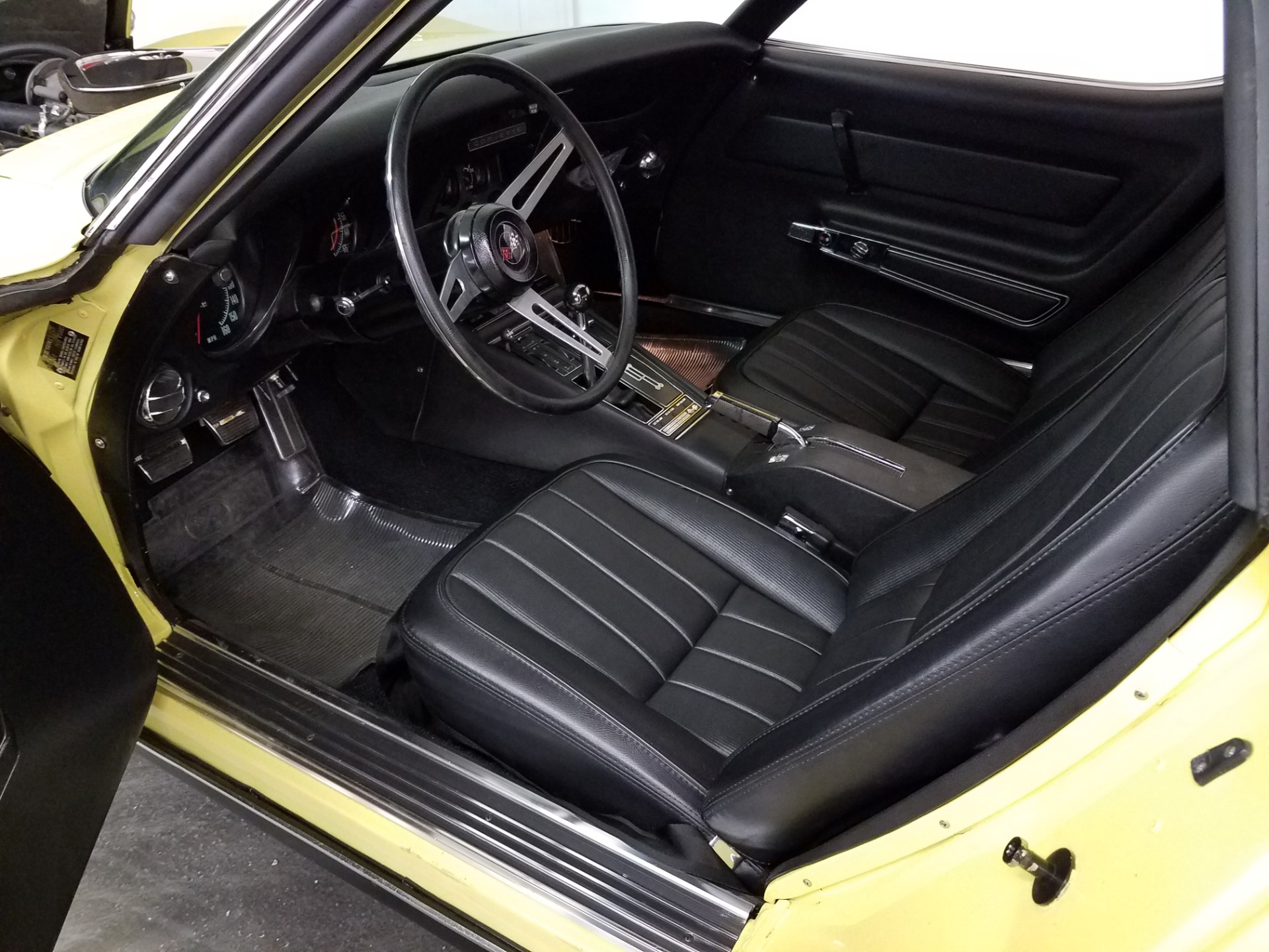 Used 1969 Chevrolet Corvette - L68 TRI-POWER - 427 400HP - NUMBERS MATCHING - NUT AND BOLT RESTORATION - | Mundelein, IL