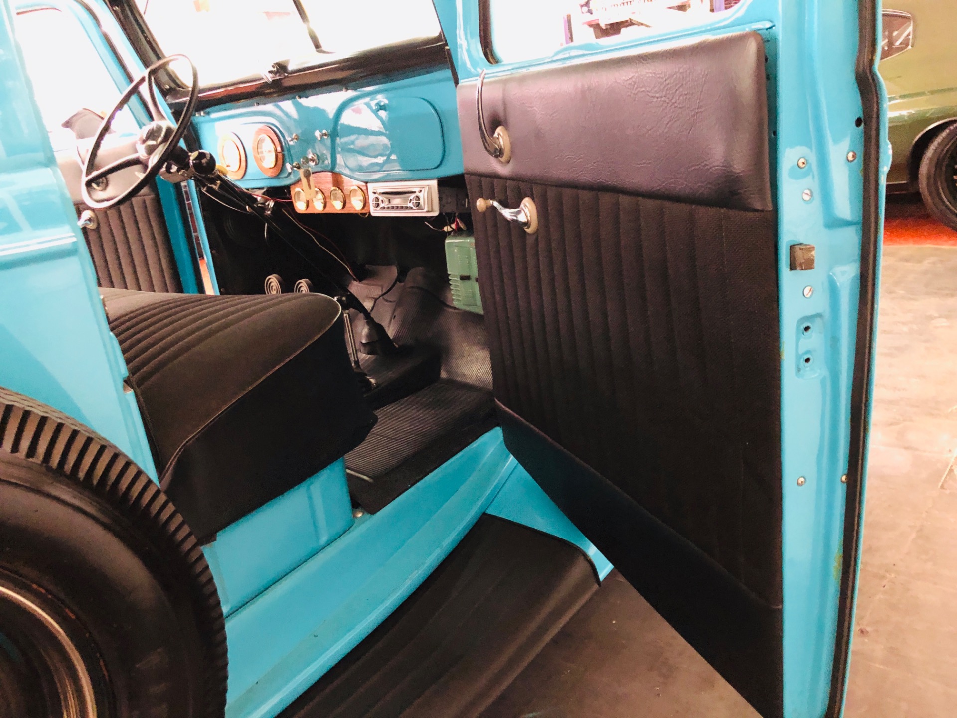 Used 1937 Ford Pickup -PRICE DROP - 350 SBC ENGINE - SUPER CLEAN BODY AND PAINT - VINTAGE TRUCK - | Mundelein, IL