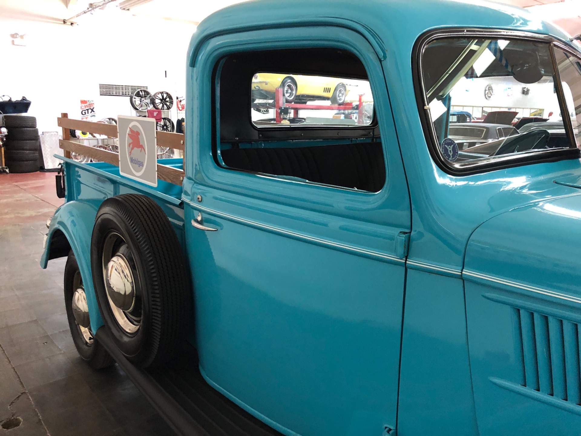 Used 1937 Ford Pickup -PRICE DROP - 350 SBC ENGINE - SUPER CLEAN BODY AND PAINT - VINTAGE TRUCK - | Mundelein, IL